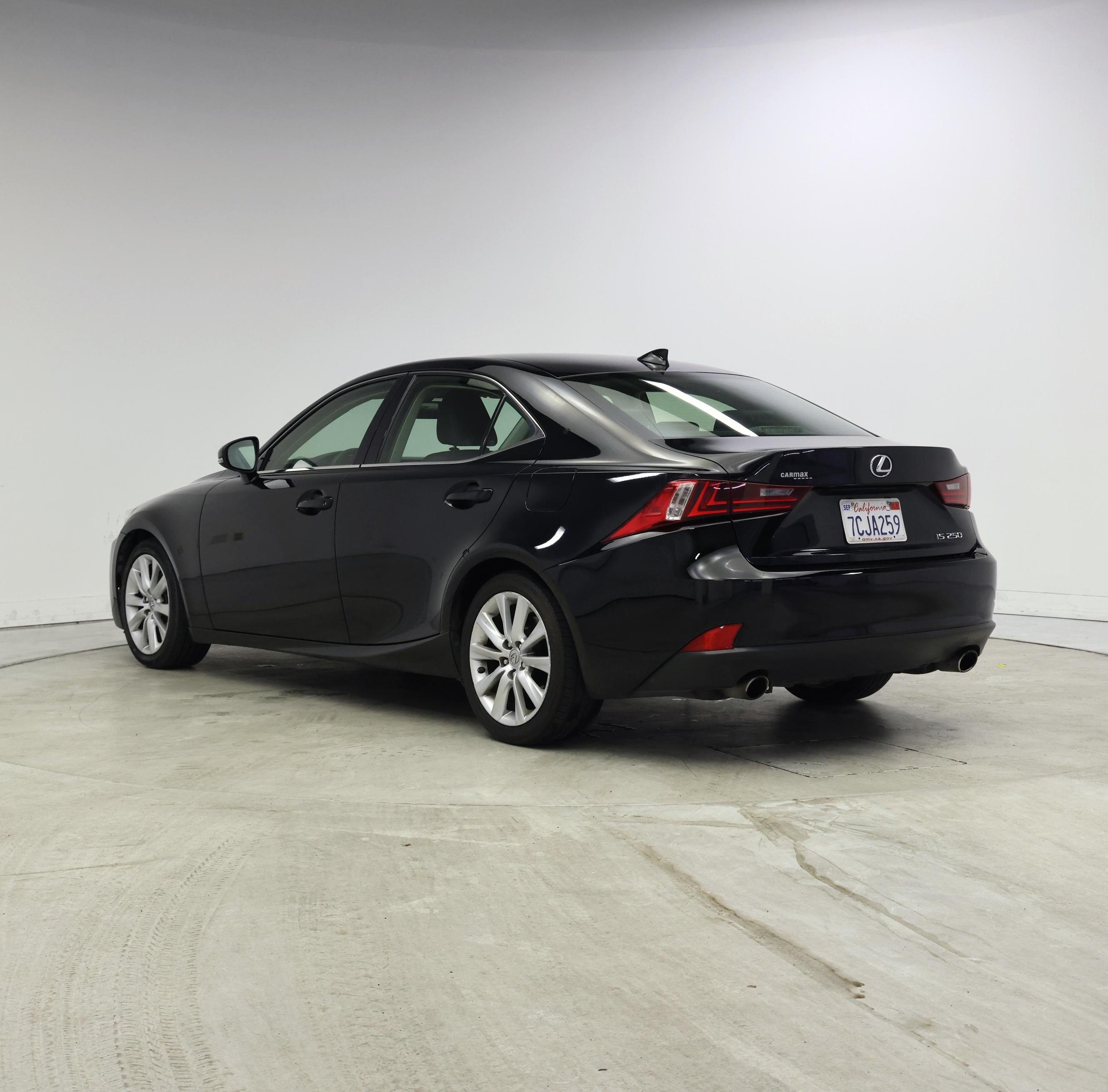 Thumbnail: 2014 Lexus IS - 2