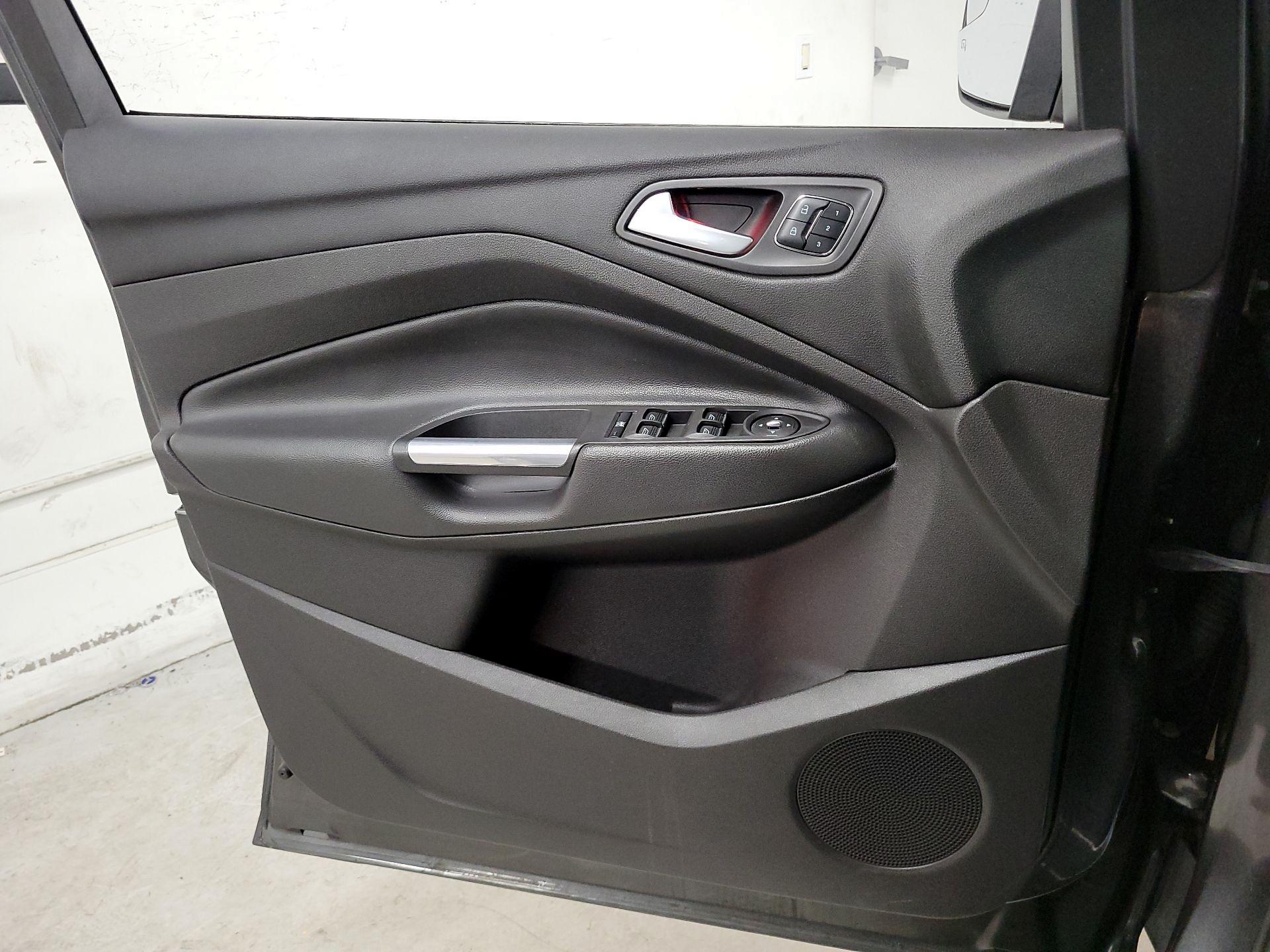 Thumbnail: 2015 Ford Escape - 12