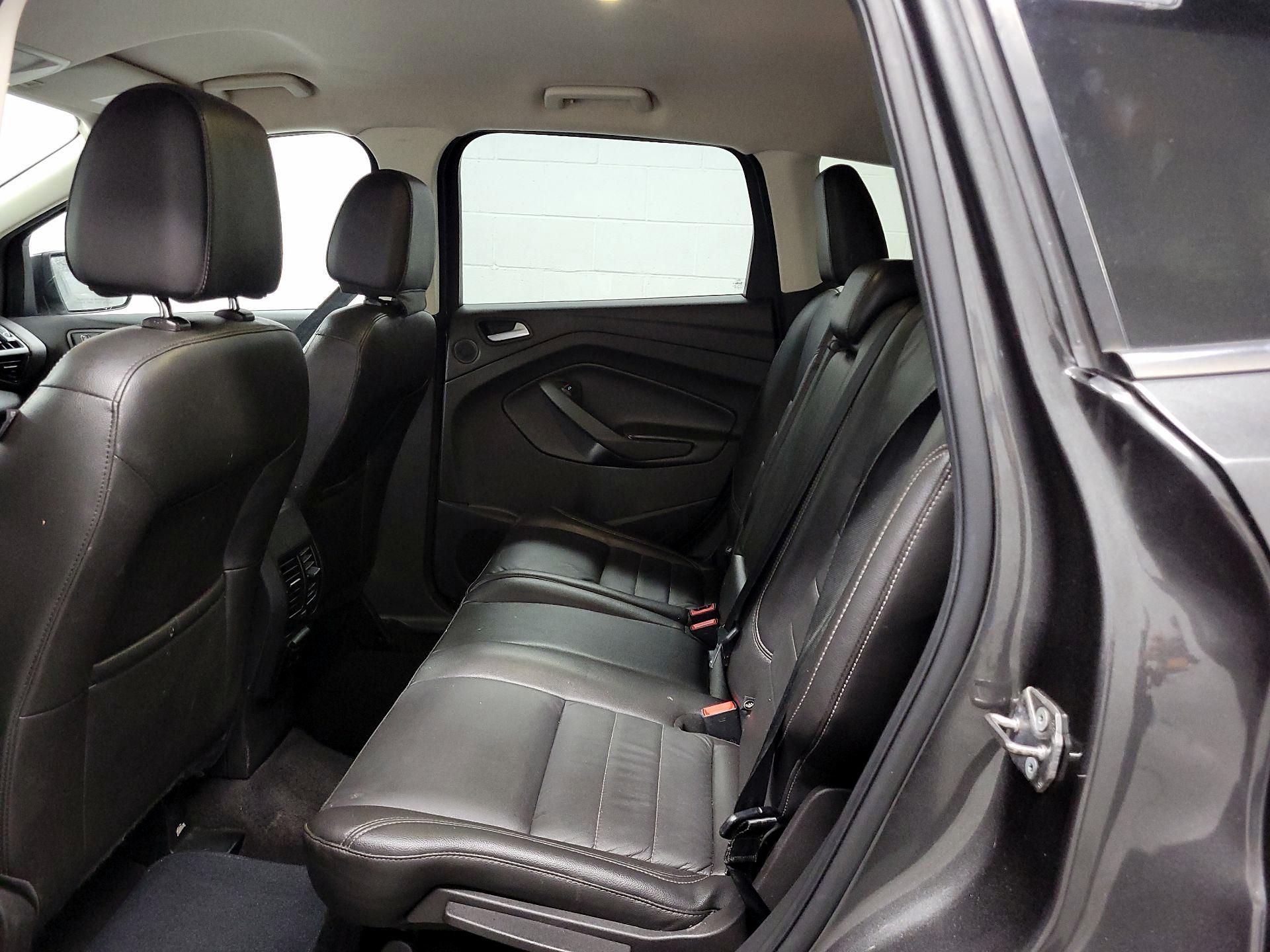 Thumbnail: 2015 Ford Escape - 17