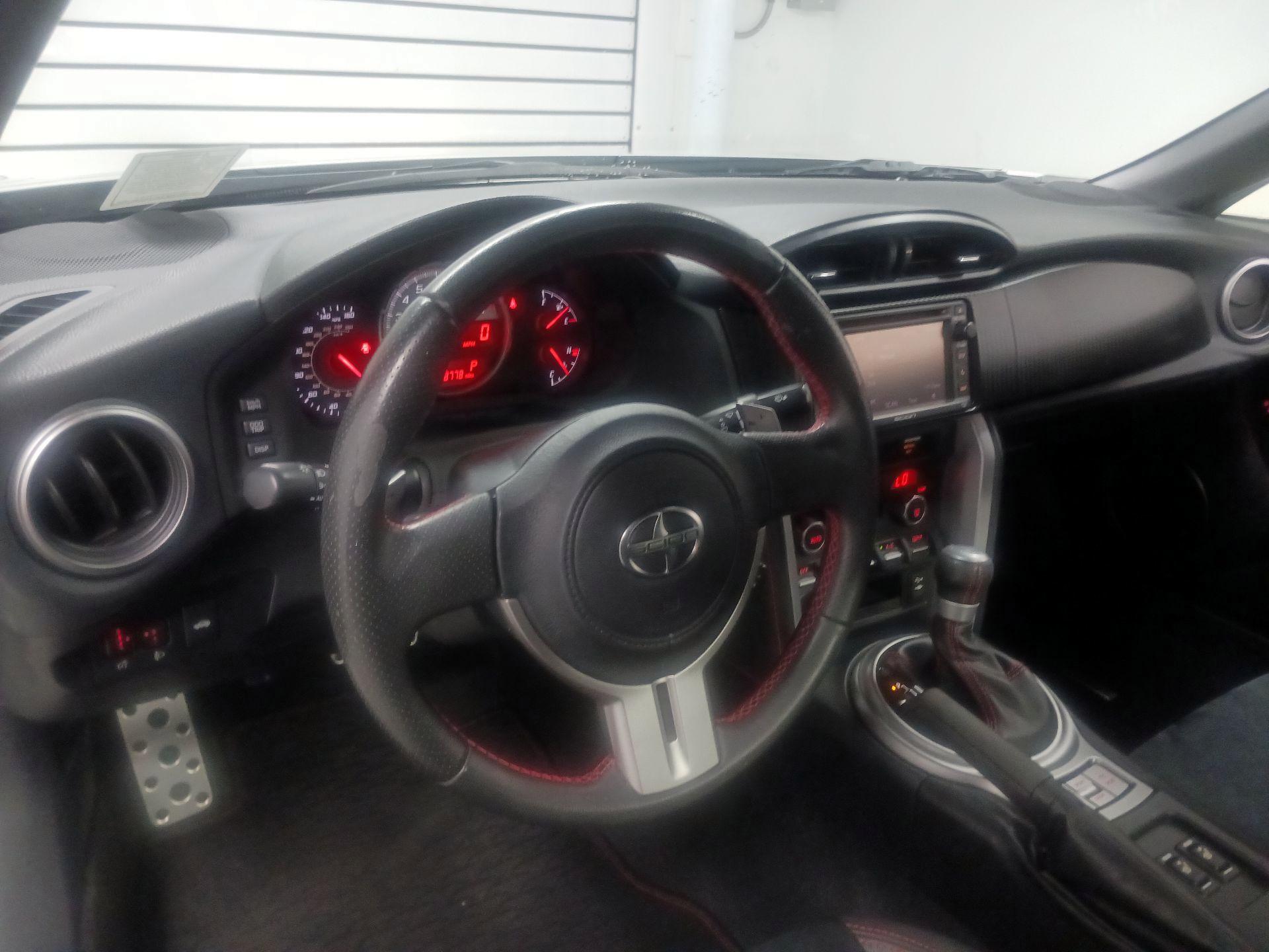 Thumbnail: 2014 Scion FR-S - 9