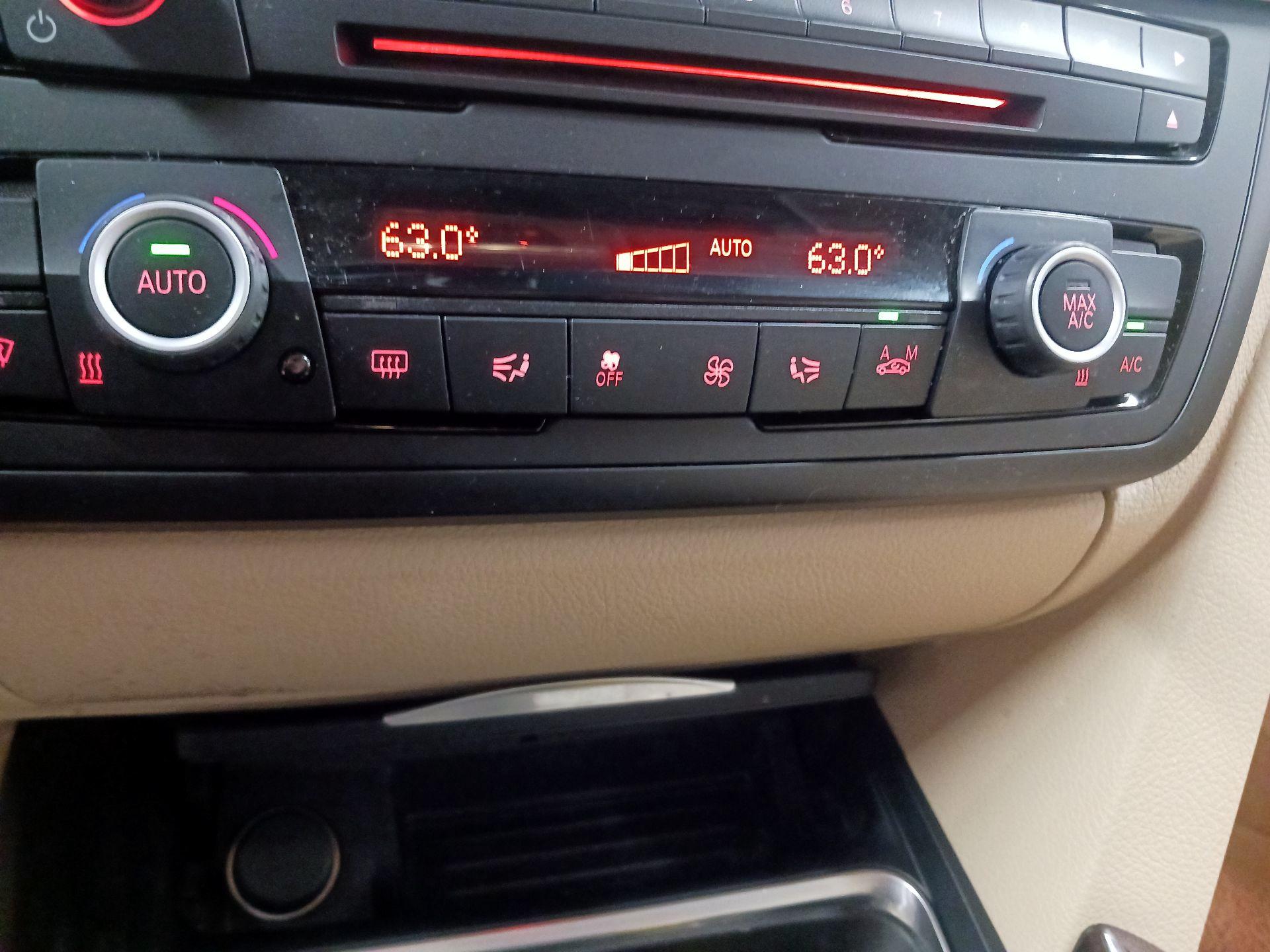 Thumbnail: 2015 BMW 3 Series - 17