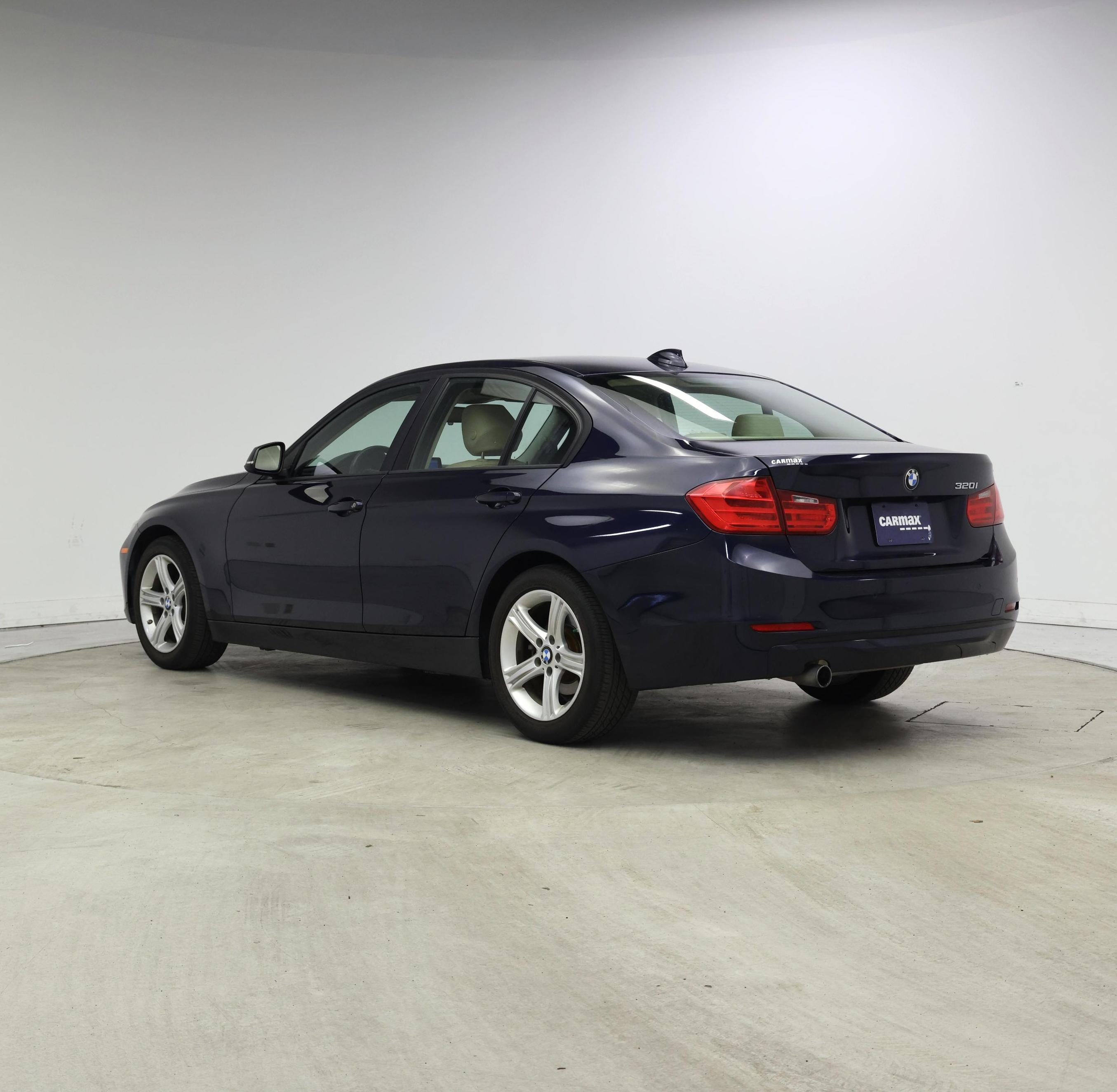 Thumbnail: 2015 BMW 3 Series - 2