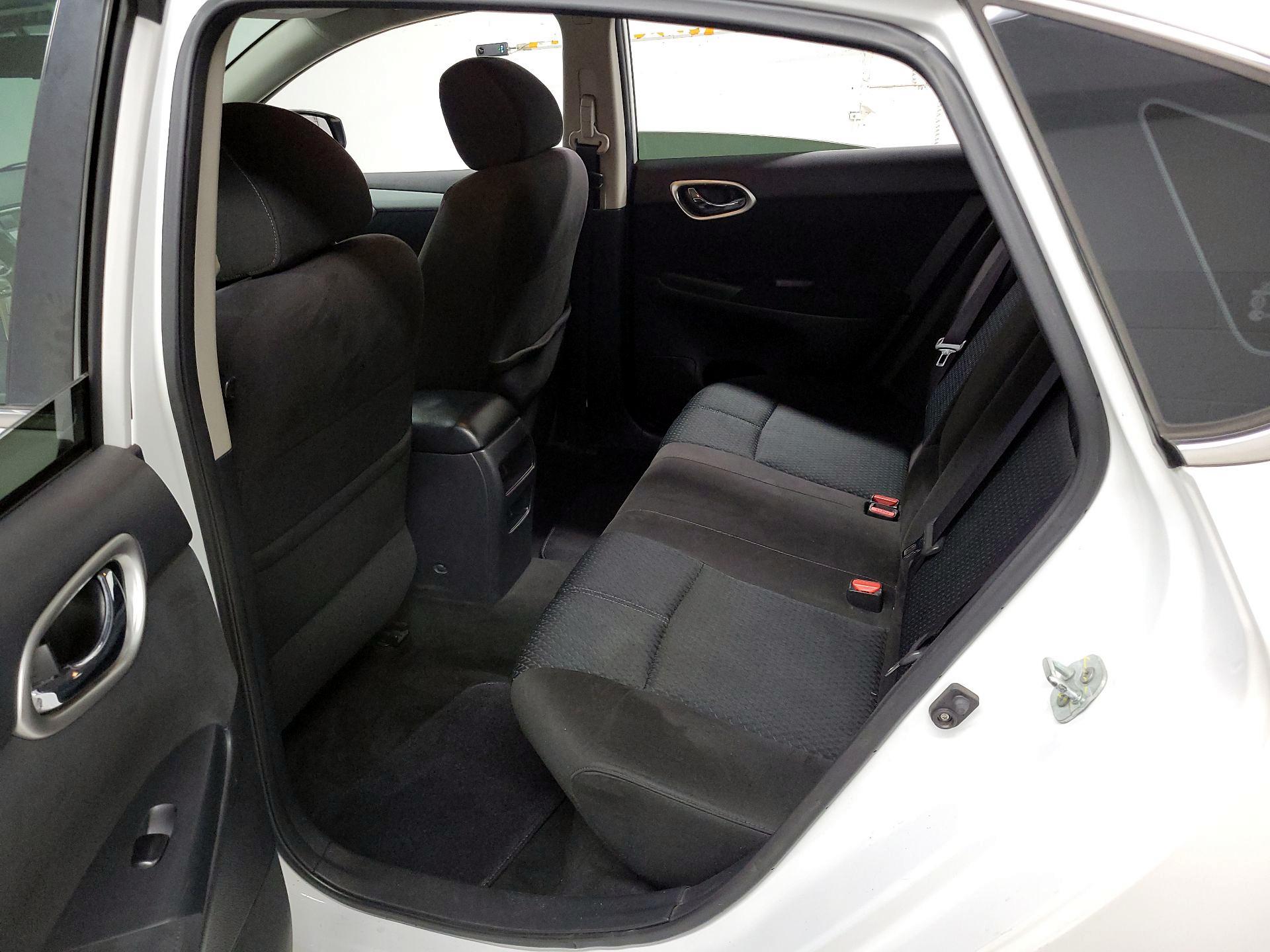 Thumbnail: 2014 Nissan Sentra - 17