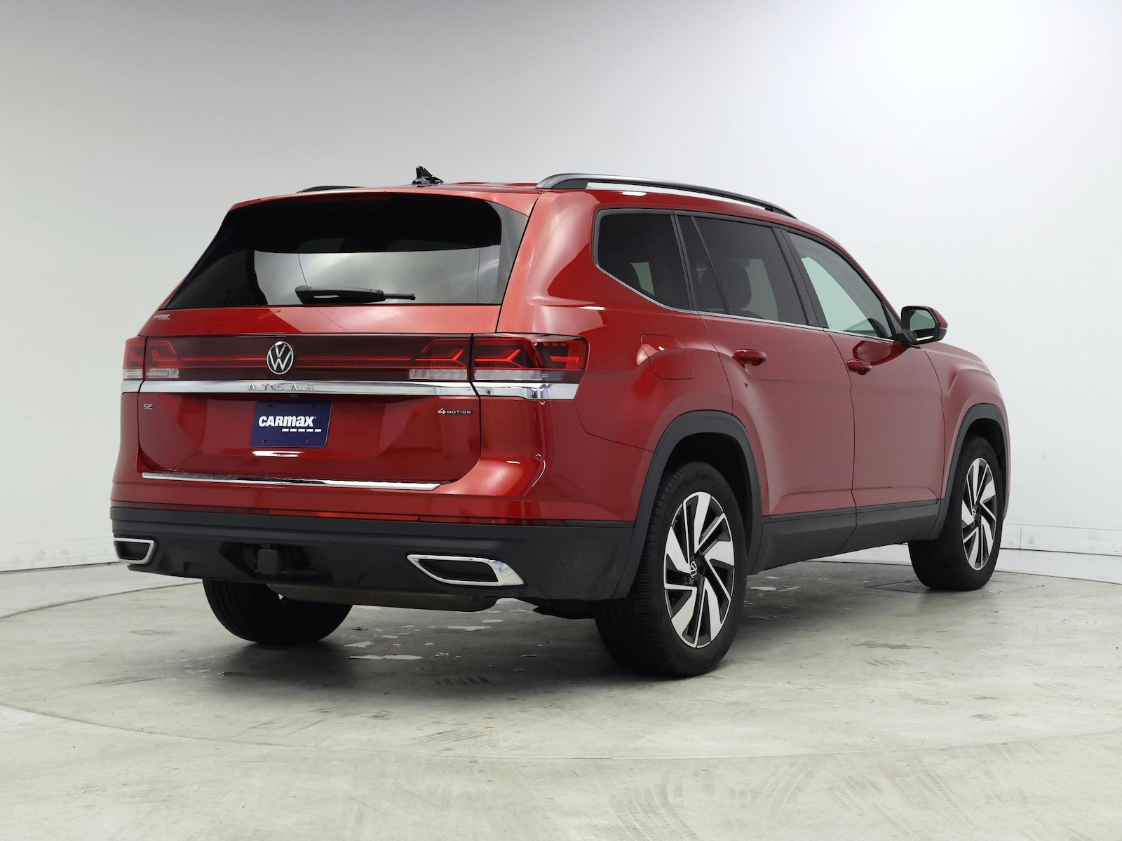 2024 Volkswagen Atlas SE w/Tech - Photo 9