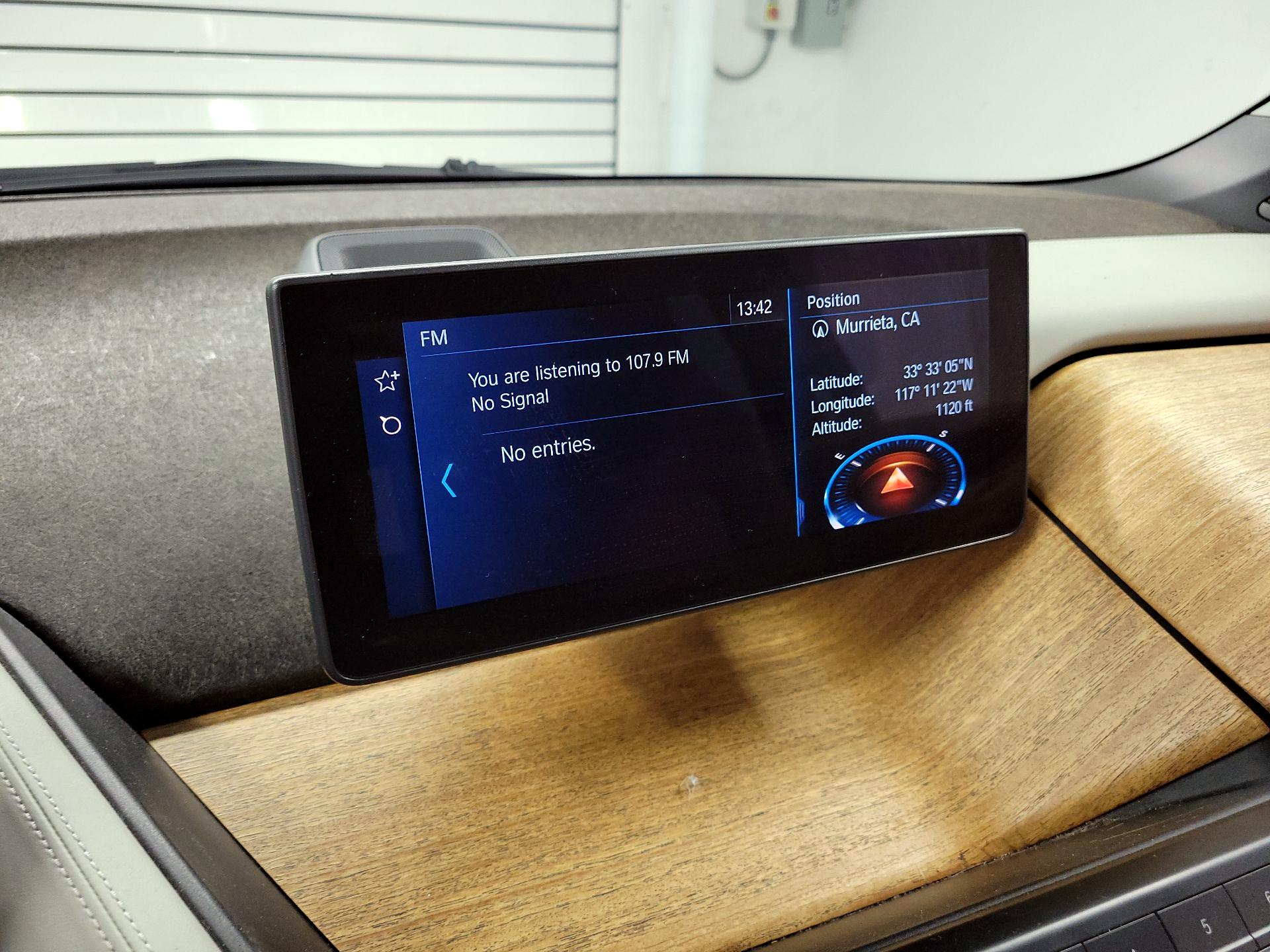 Thumbnail: 2018 BMW i3 - 16