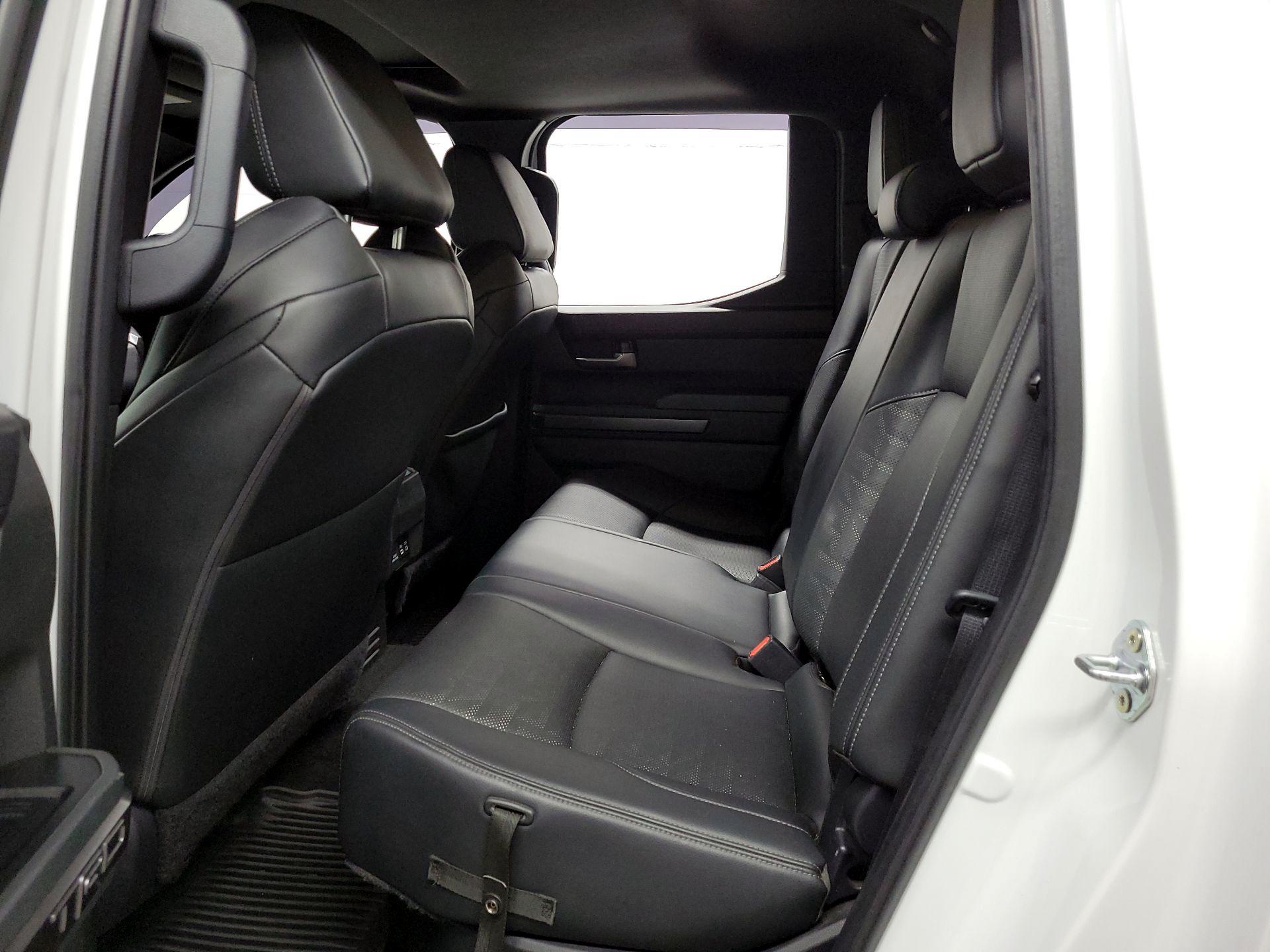 Thumbnail: 2024 Toyota Tacoma - 17