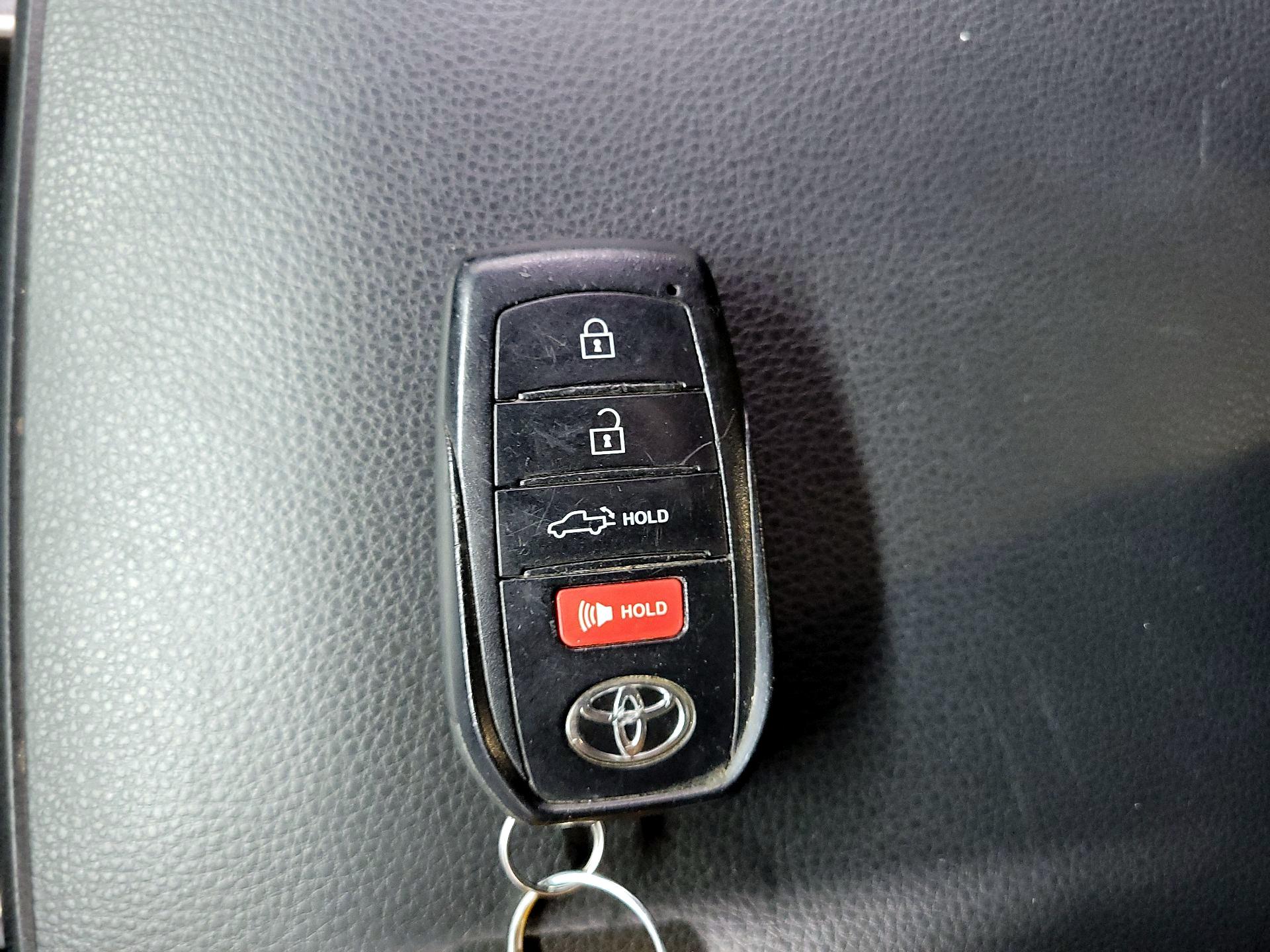 Thumbnail: 2024 Toyota Tacoma - 20