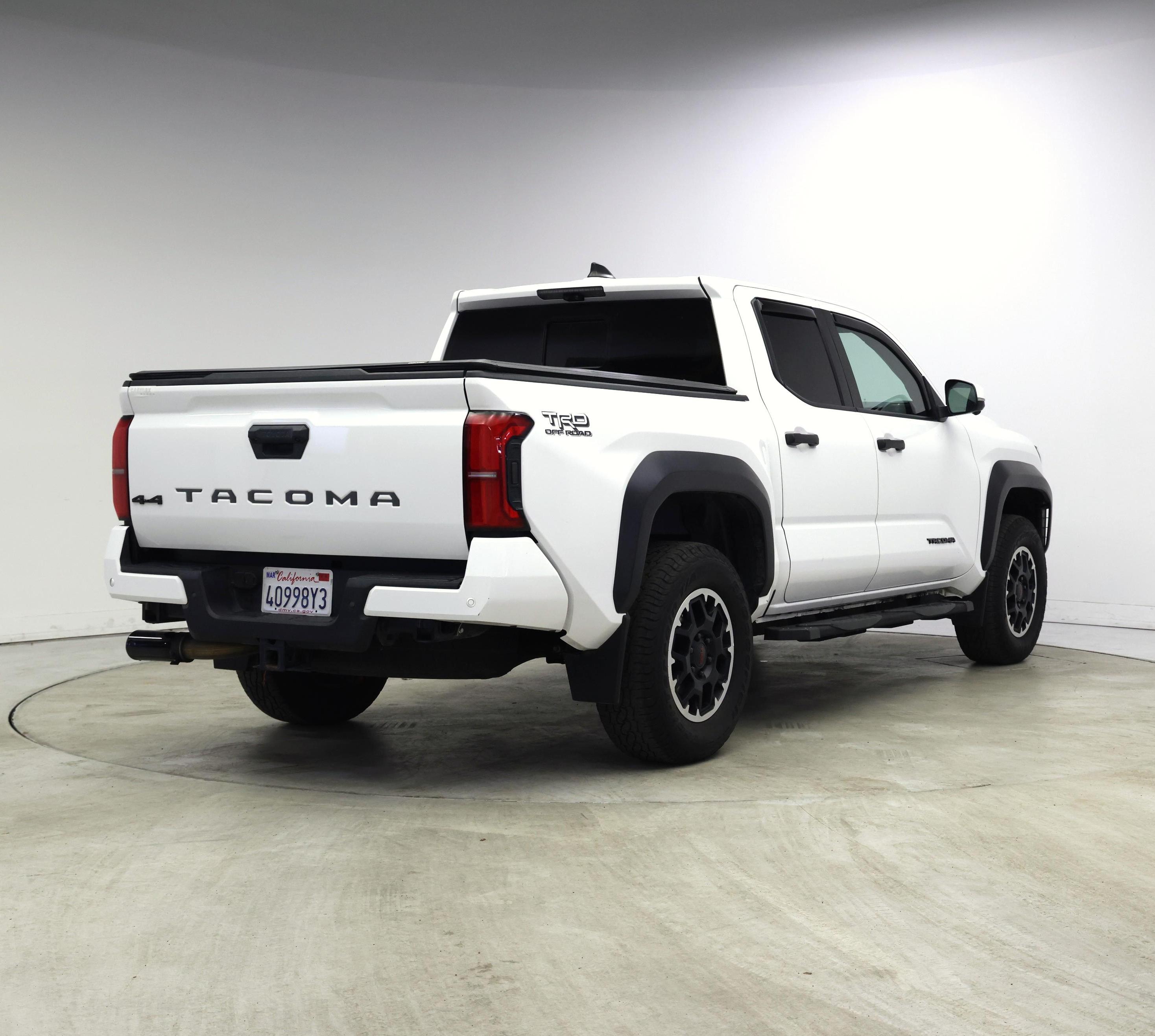 Thumbnail: 2024 Toyota Tacoma - 8