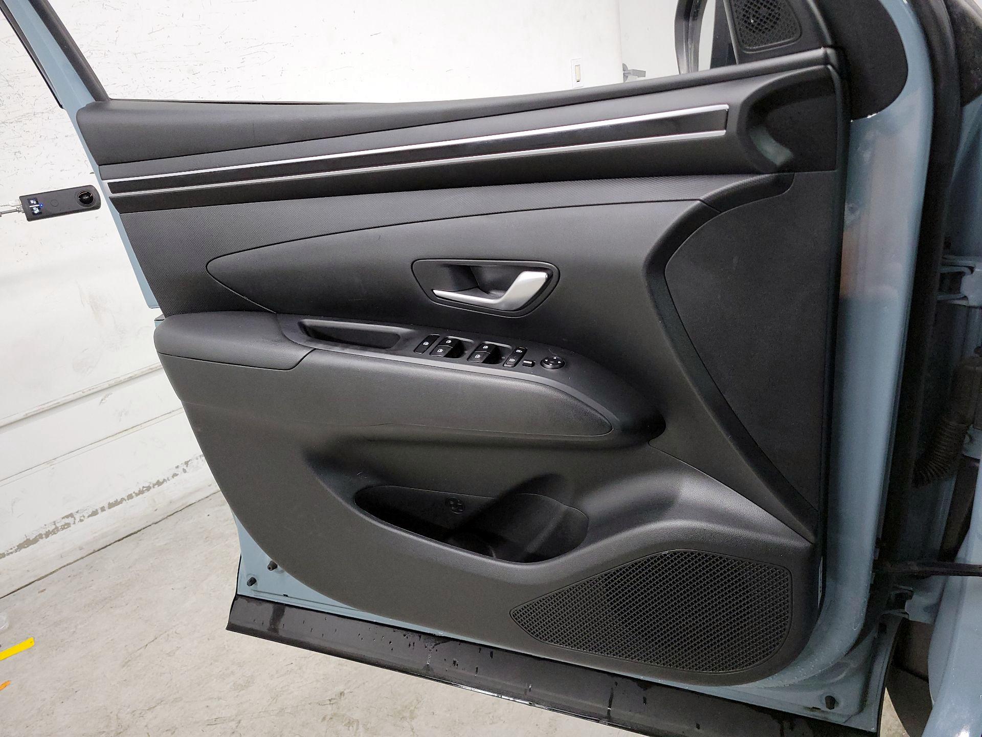 Thumbnail: 2022 Hyundai Santa Cruz - 12