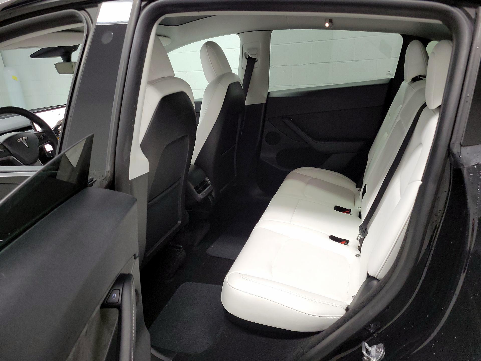 Thumbnail: 2023 Tesla Model Y - 19