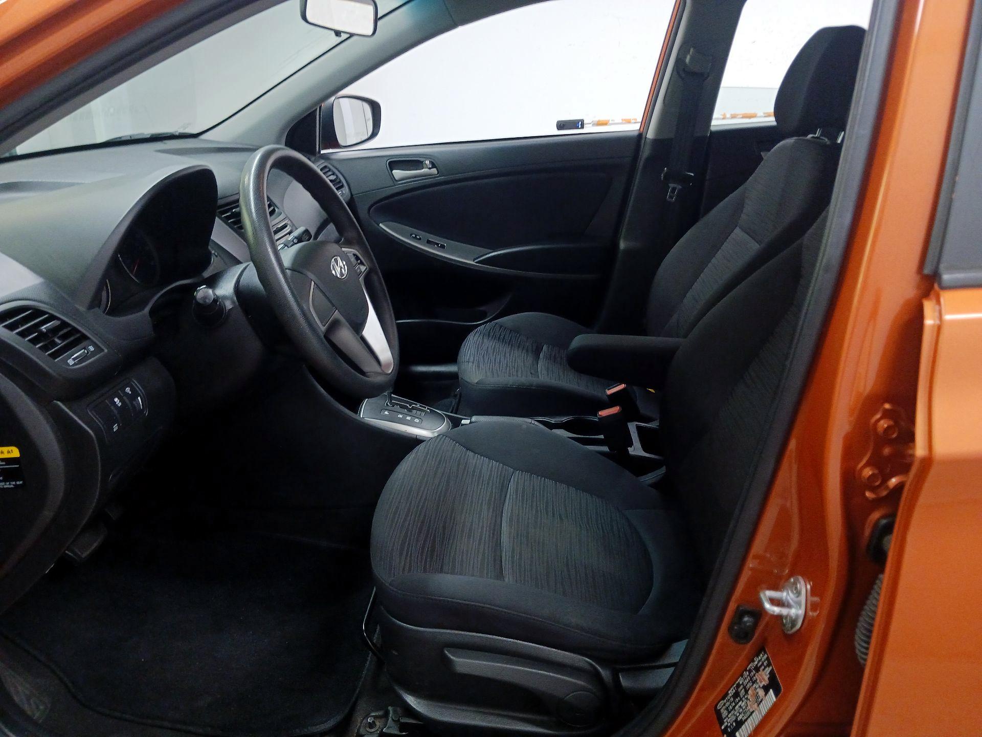 Thumbnail: 2017 Hyundai Accent - 11