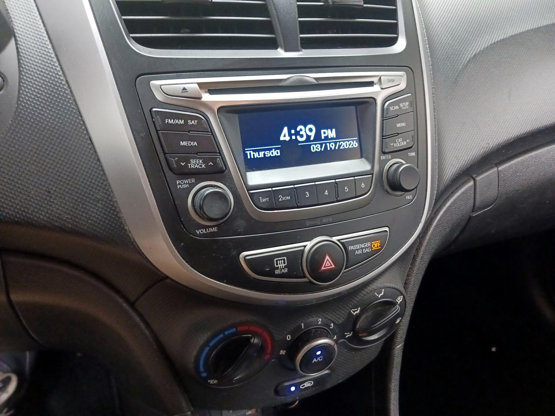 Thumbnail: 2017 Hyundai Accent - 13