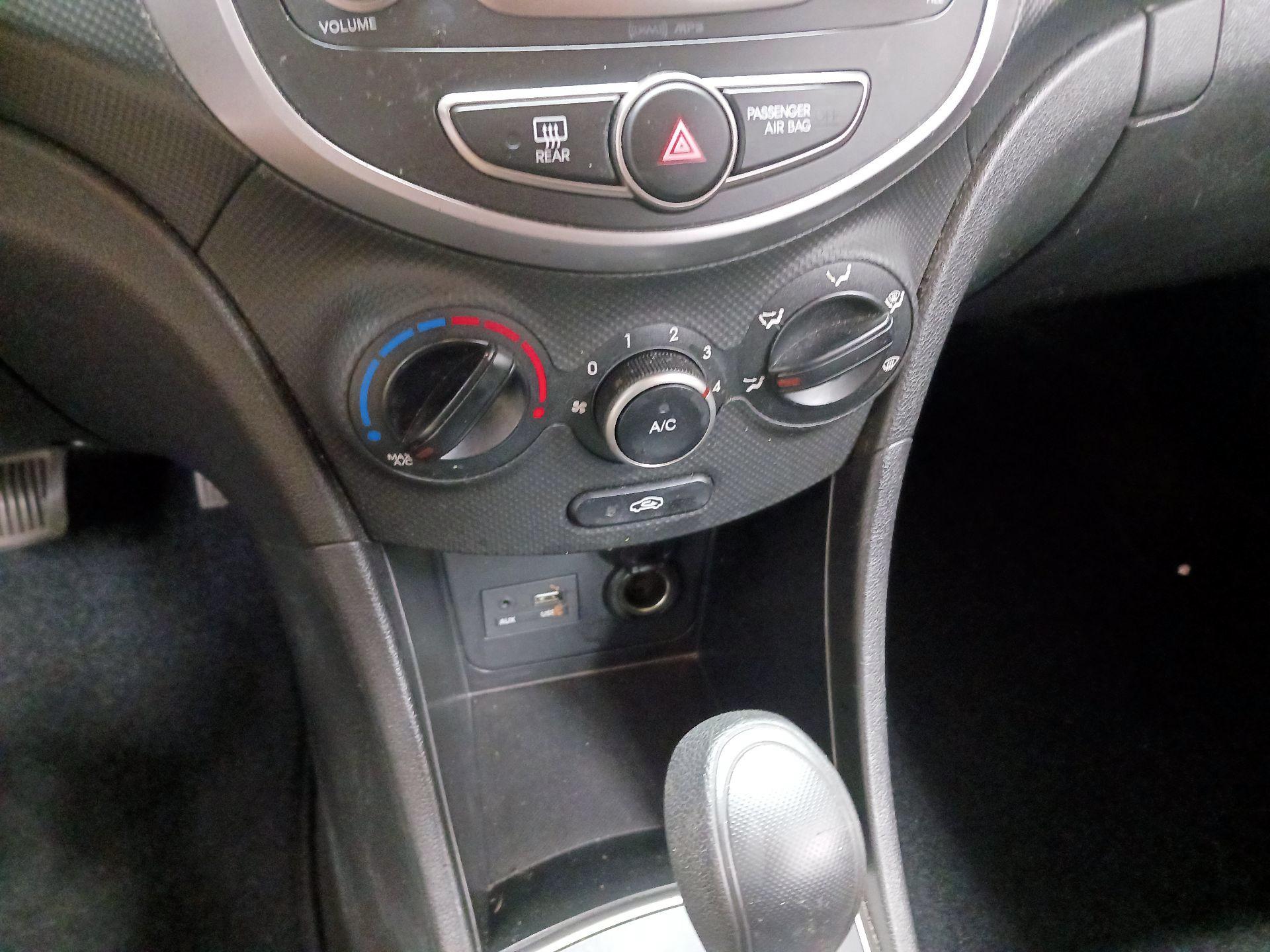 Thumbnail: 2017 Hyundai Accent - 14