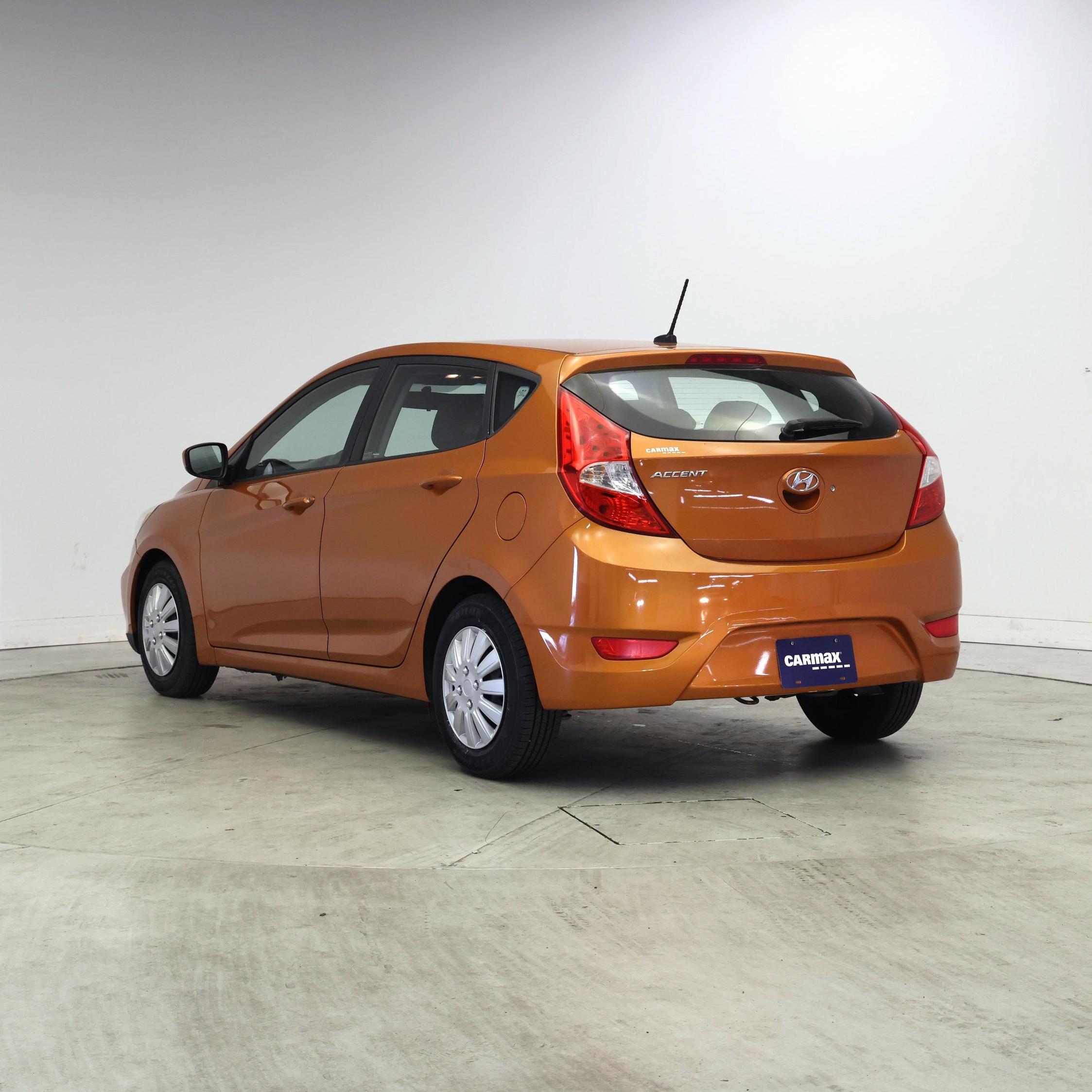 Thumbnail: 2017 Hyundai Accent - 2