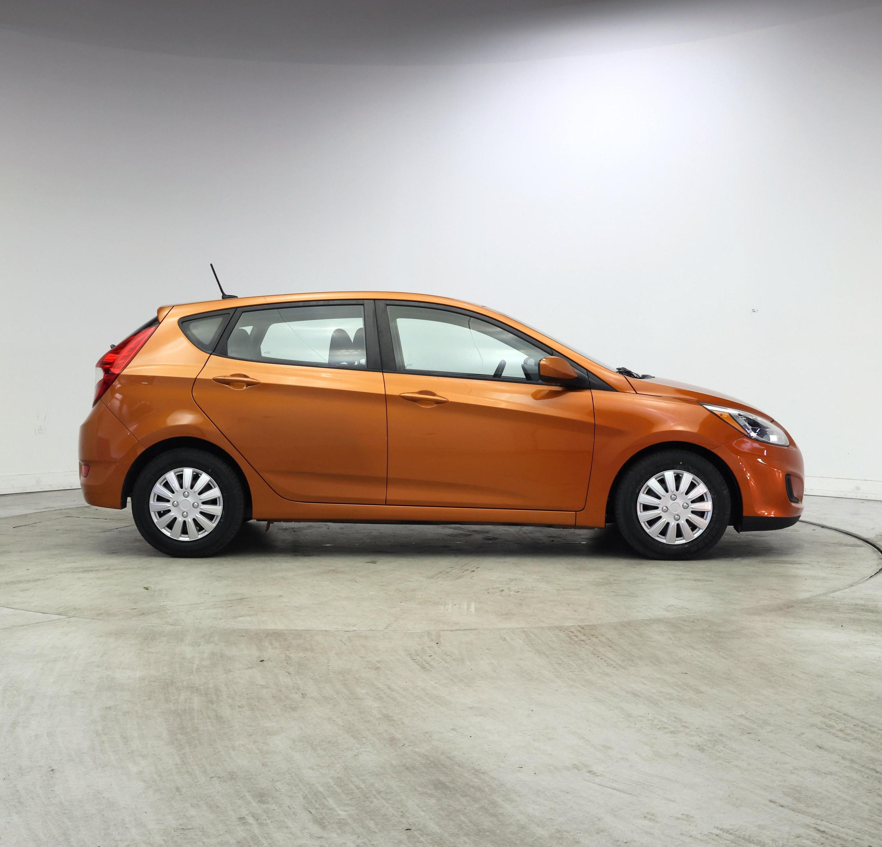 Thumbnail: 2017 Hyundai Accent - 7