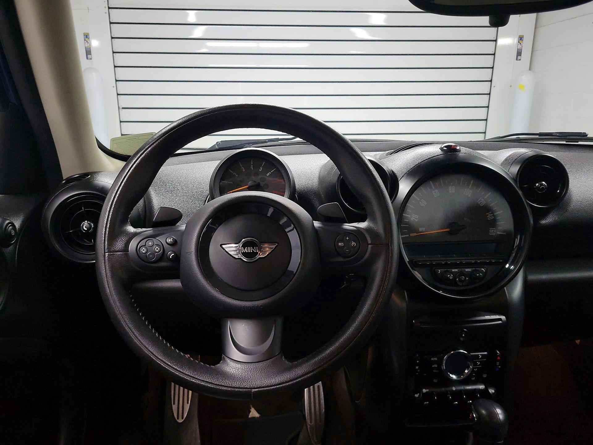 Thumbnail: 2016 MINI Cooper Countryman - 10