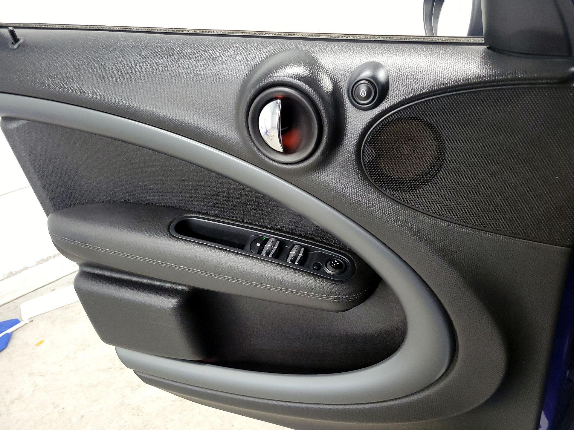 Thumbnail: 2016 MINI Cooper Countryman - 12