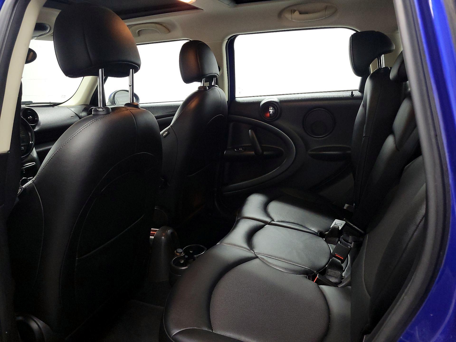 Thumbnail: 2016 MINI Cooper Countryman - 17