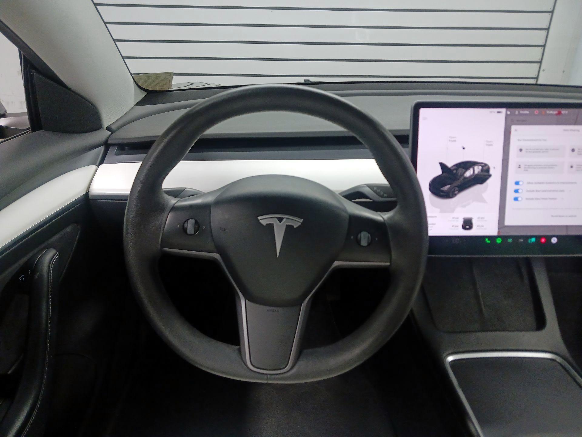 Thumbnail: 2022 Tesla Model 3 - 10