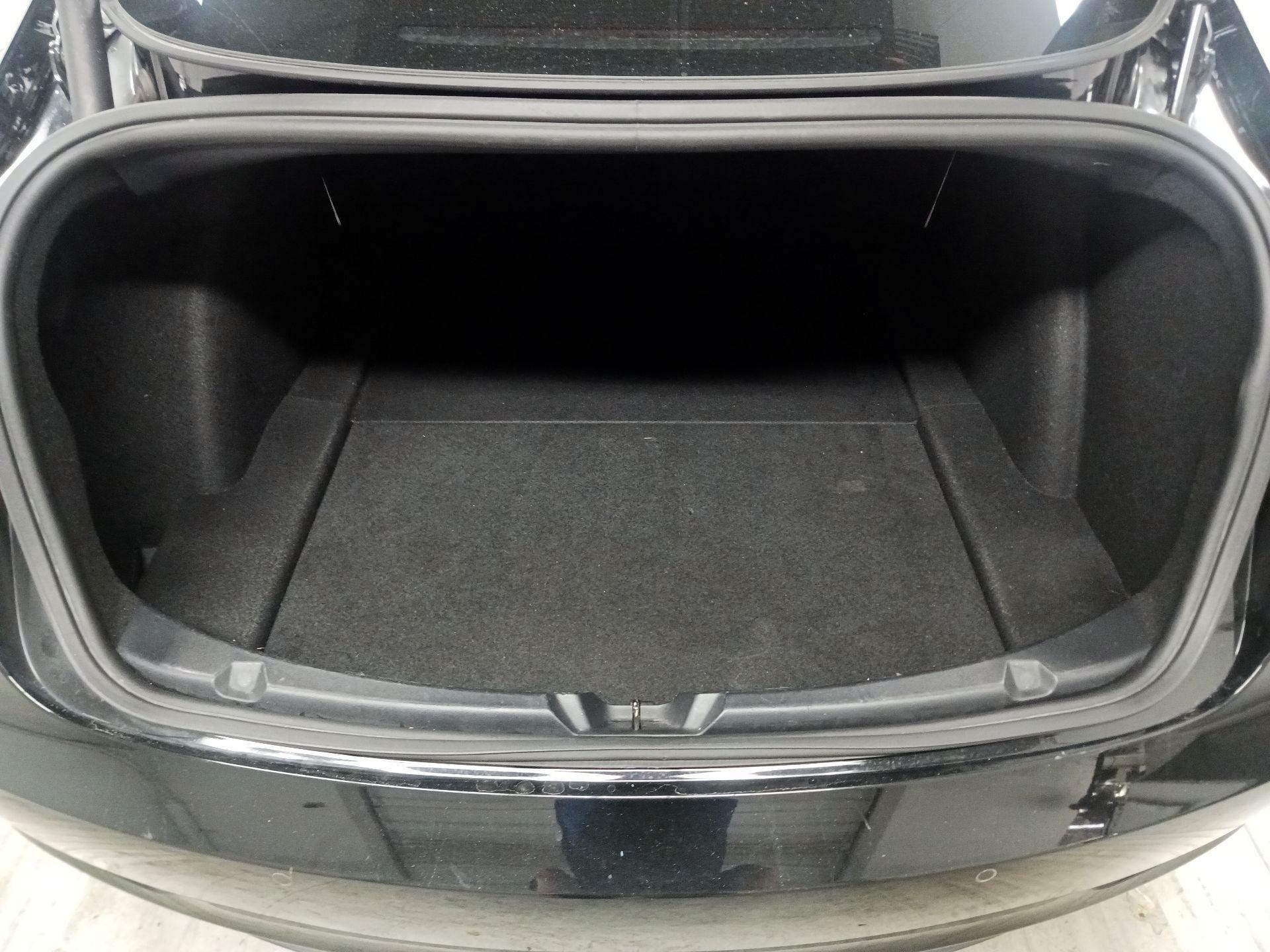 Thumbnail: 2022 Tesla Model 3 - 17