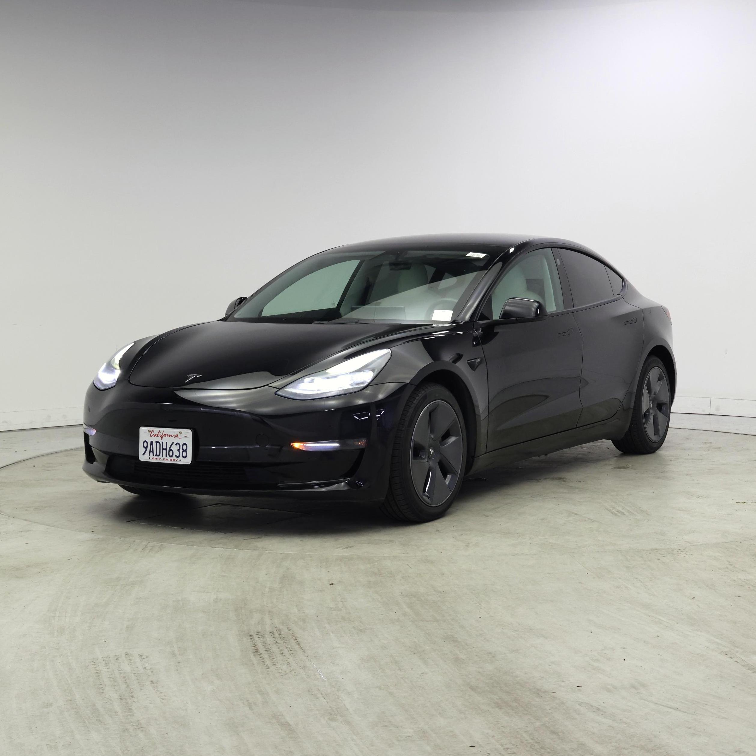 Thumbnail: 2022 Tesla Model 3 - 4