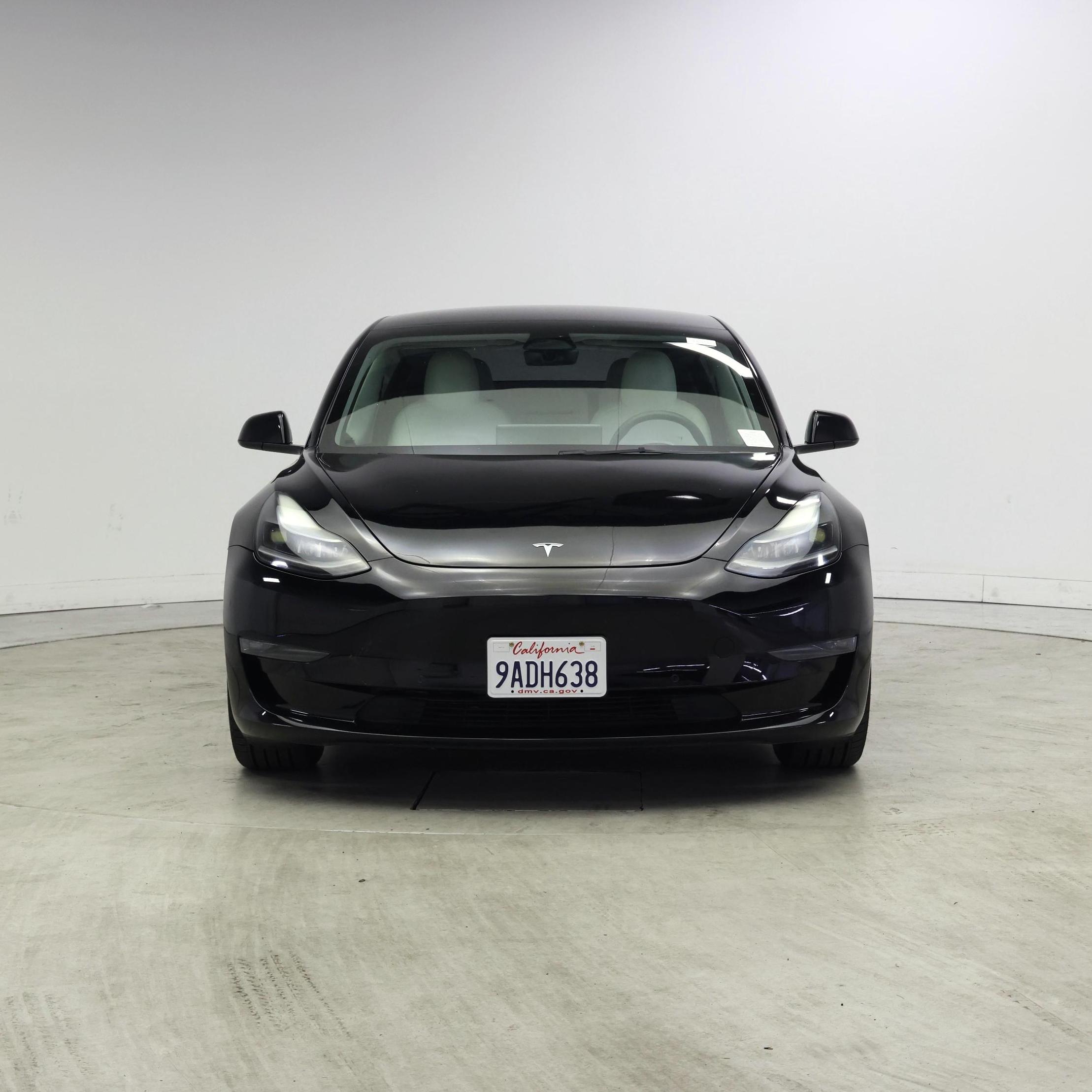 Thumbnail: 2022 Tesla Model 3 - 5