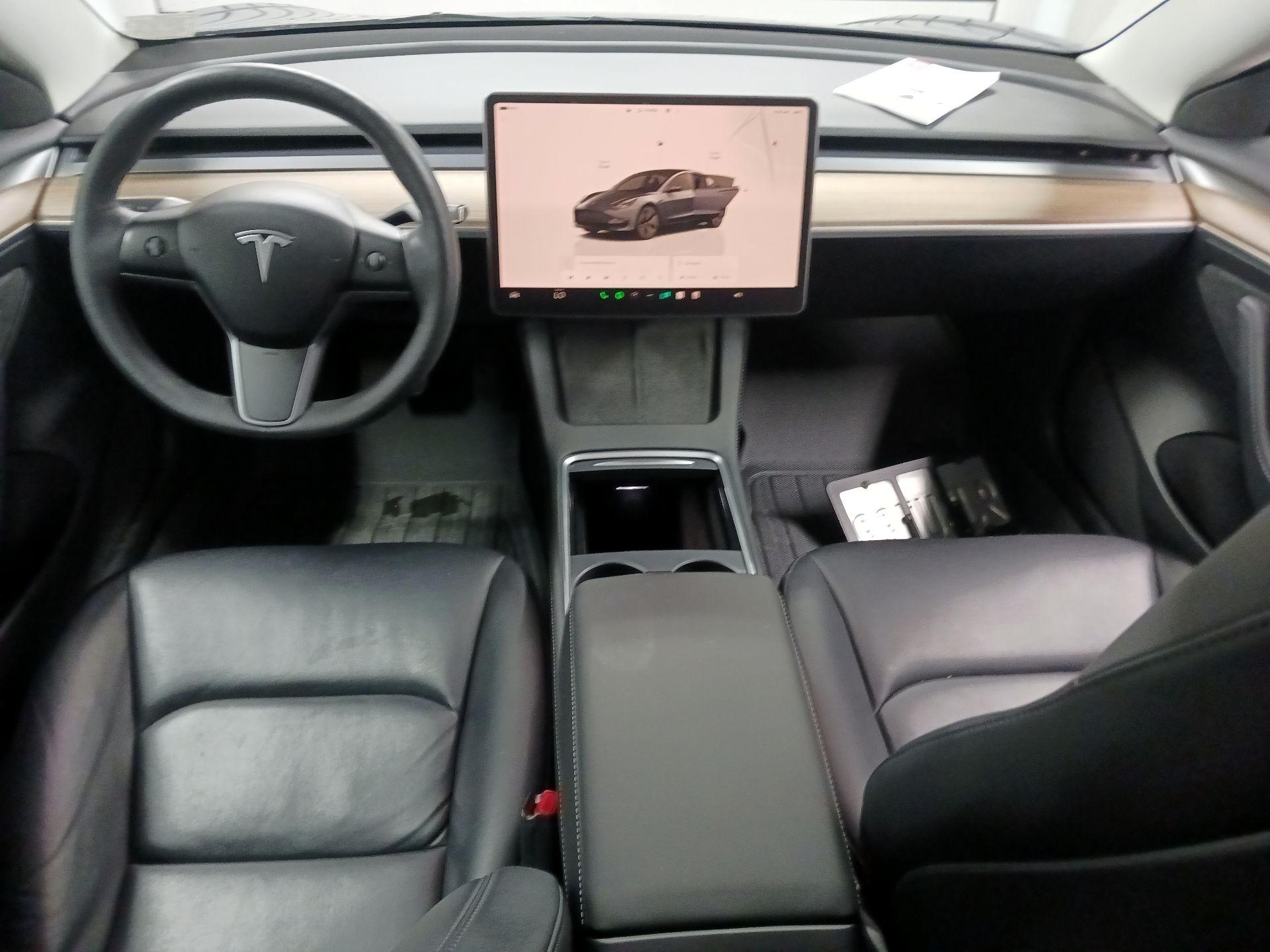 Thumbnail: 2023 Tesla Model 3 - 9