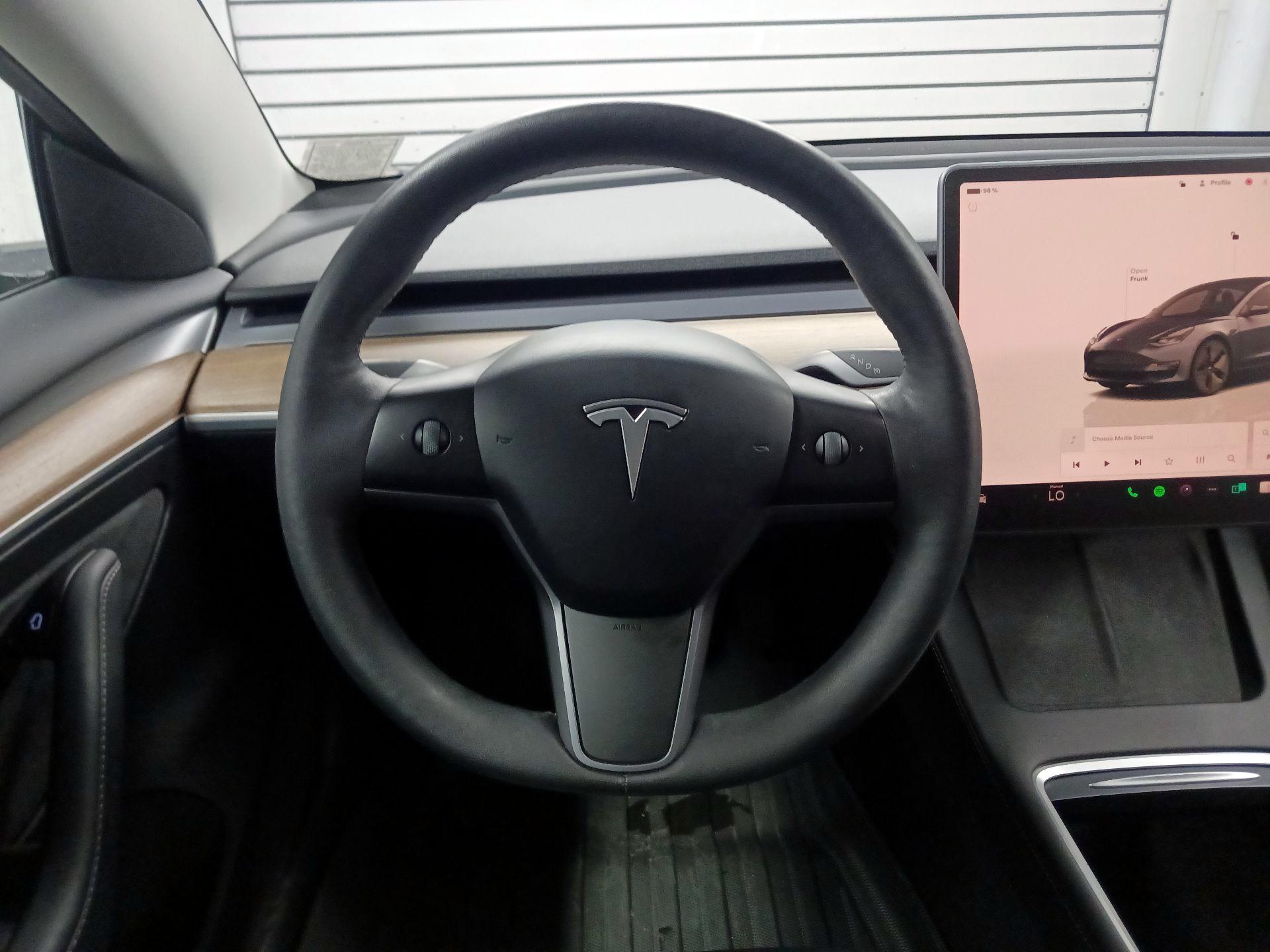 Thumbnail: 2023 Tesla Model 3 - 10