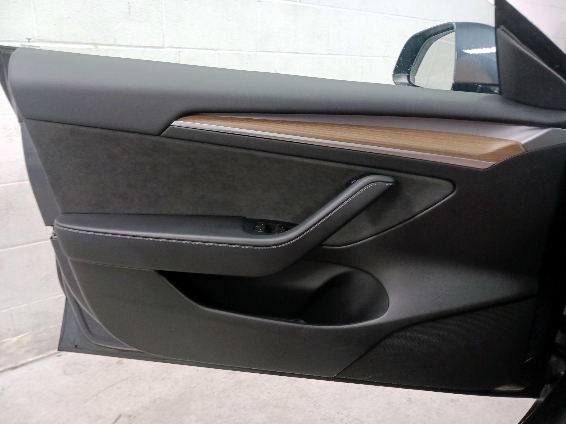 Thumbnail: 2023 Tesla Model 3 - 12