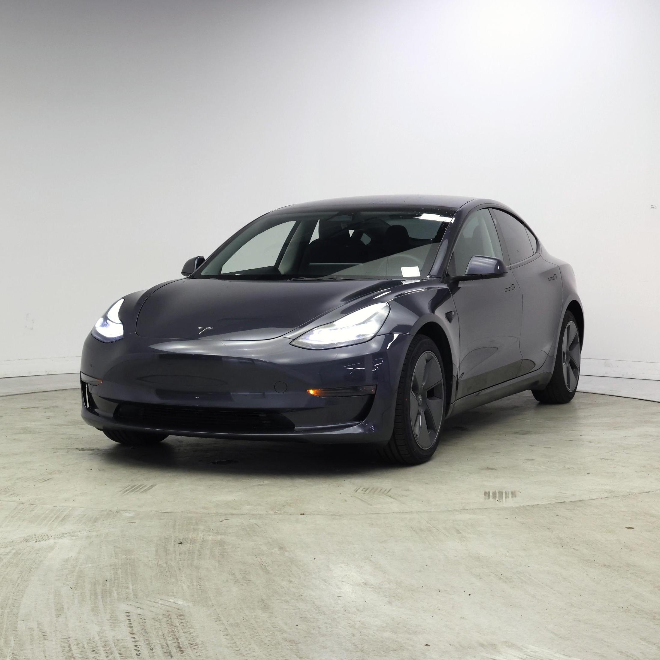 Thumbnail: 2023 Tesla Model 3 - 4