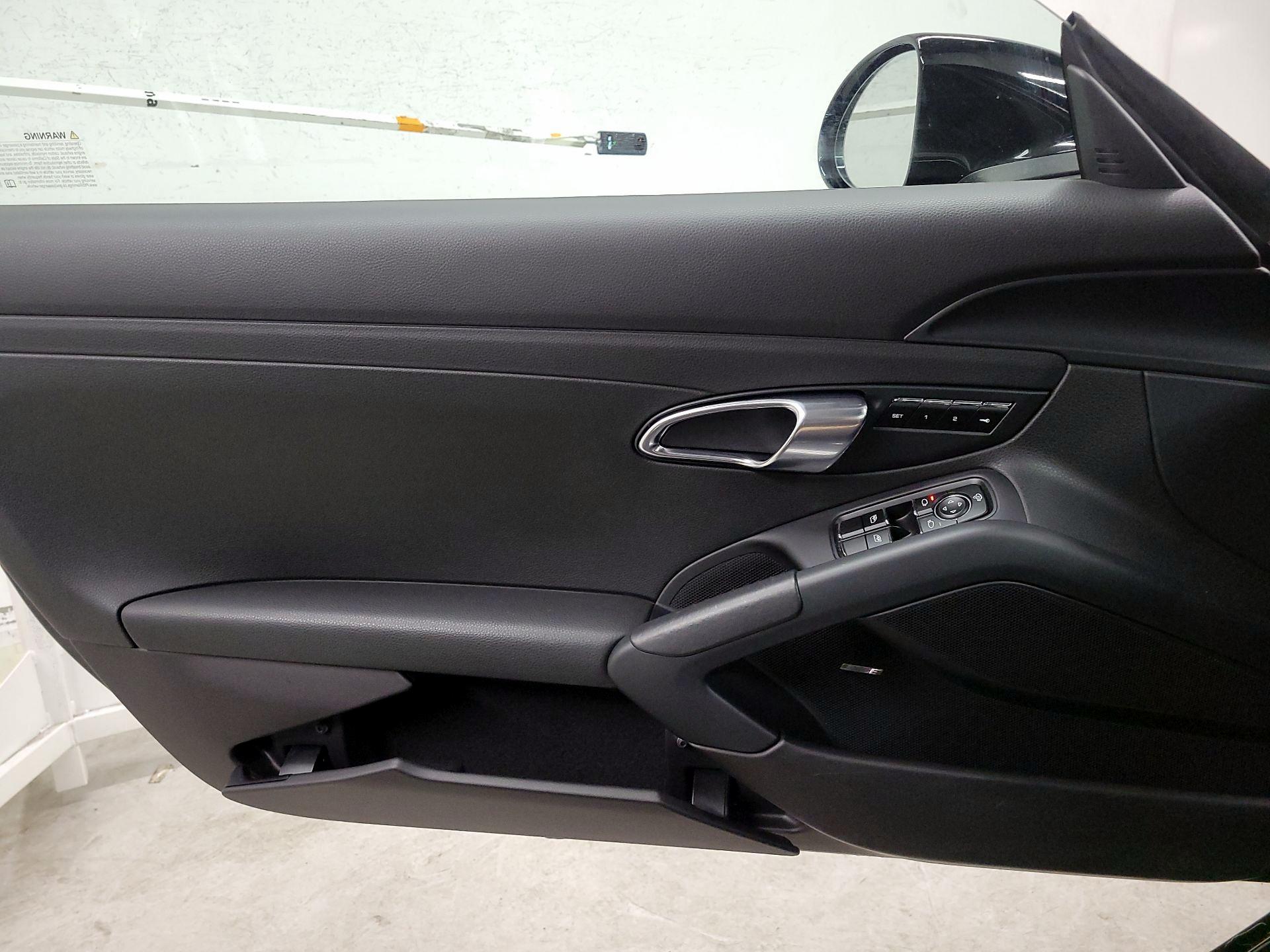 Thumbnail: 2022 Porsche 718 Cayman - 12