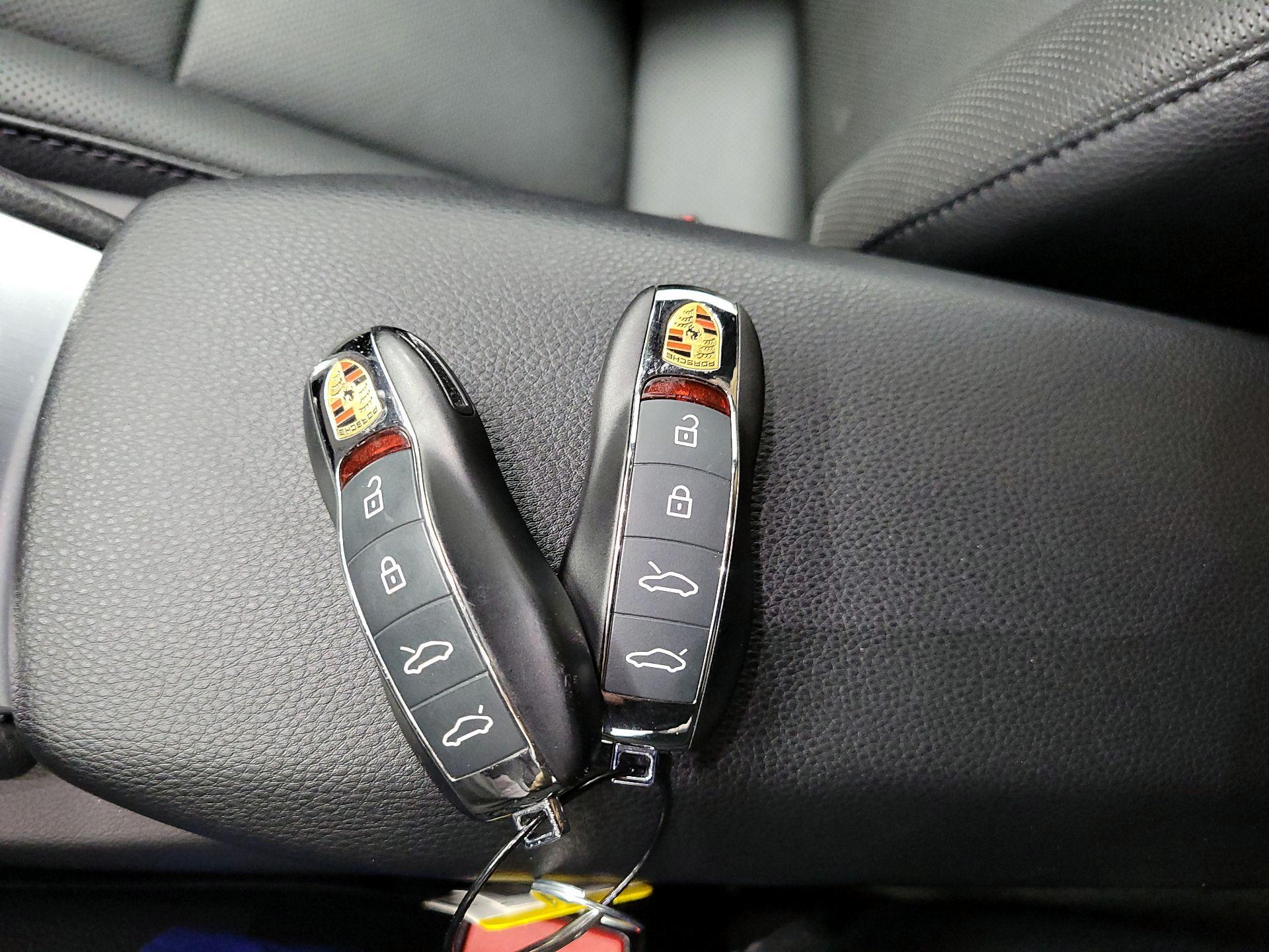 Thumbnail: 2022 Porsche 718 Cayman - 19