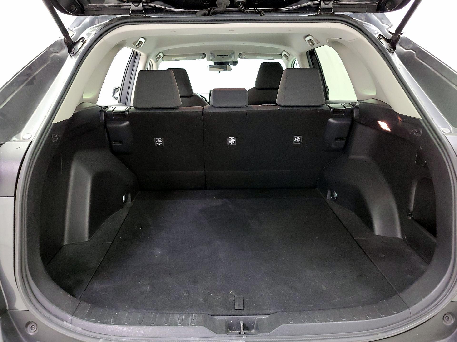 Thumbnail: 2021 Toyota RAV4 - 18