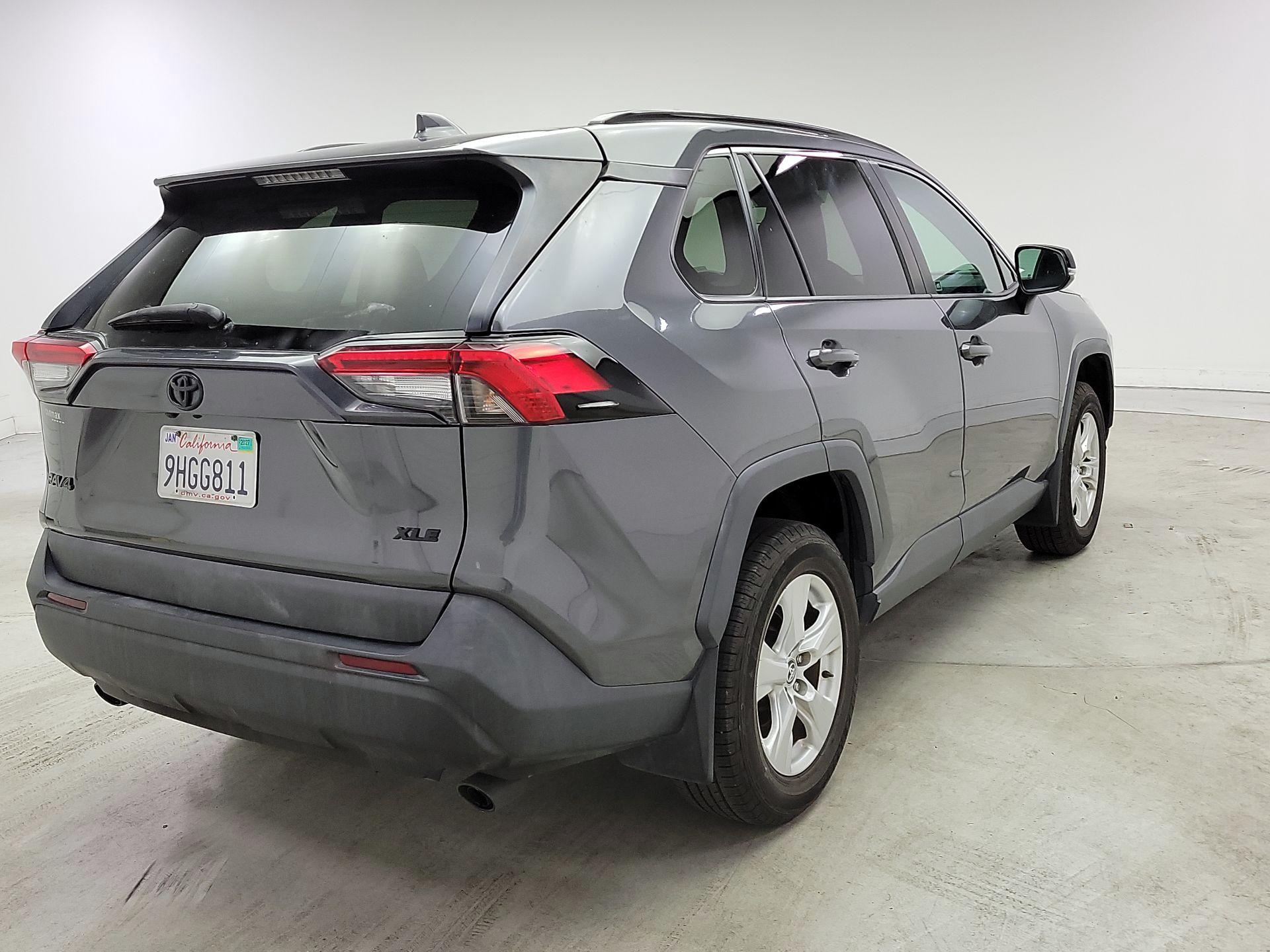 Thumbnail: 2021 Toyota RAV4 - 5