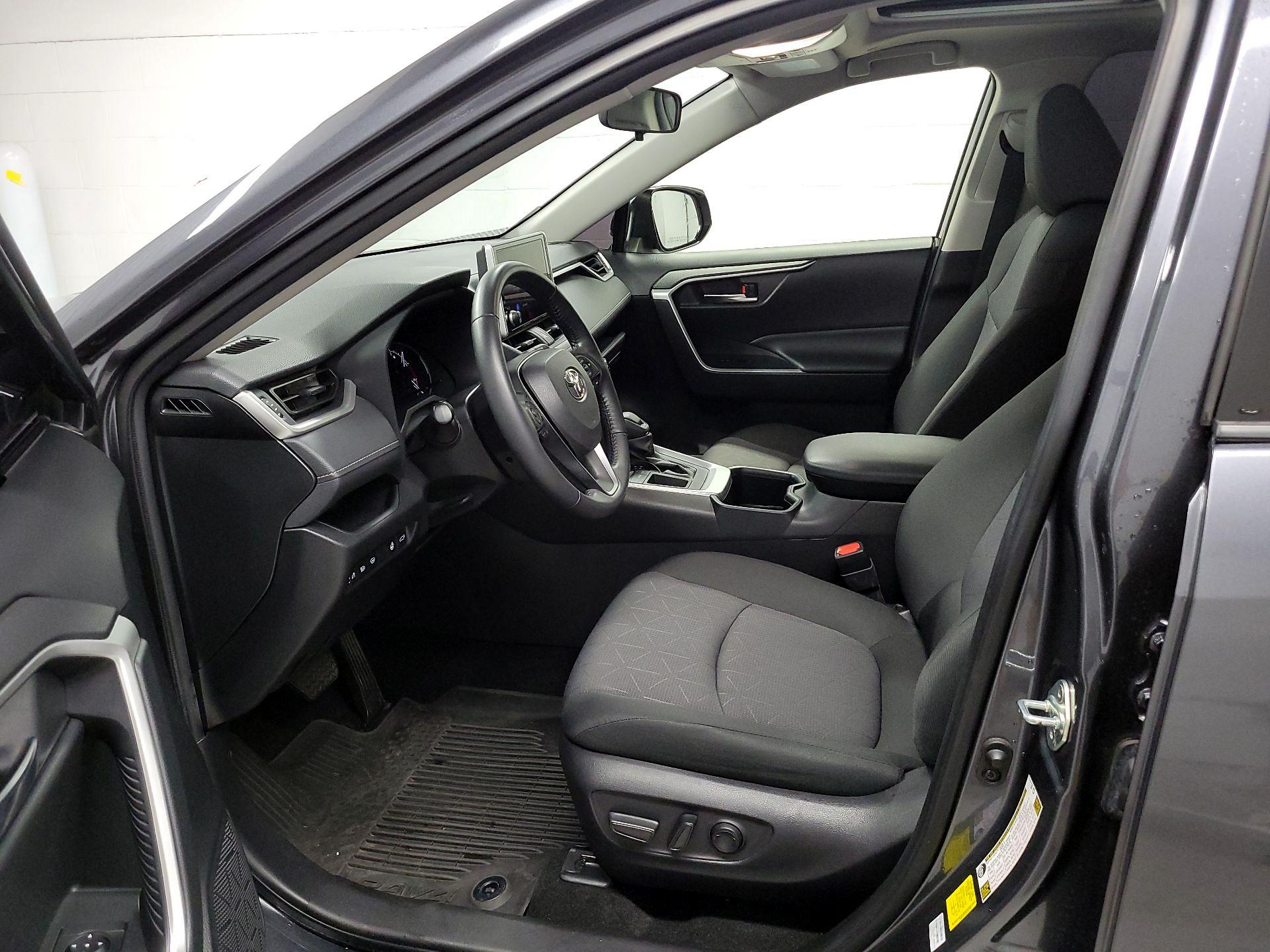 Thumbnail: 2023 Toyota RAV4 - 9