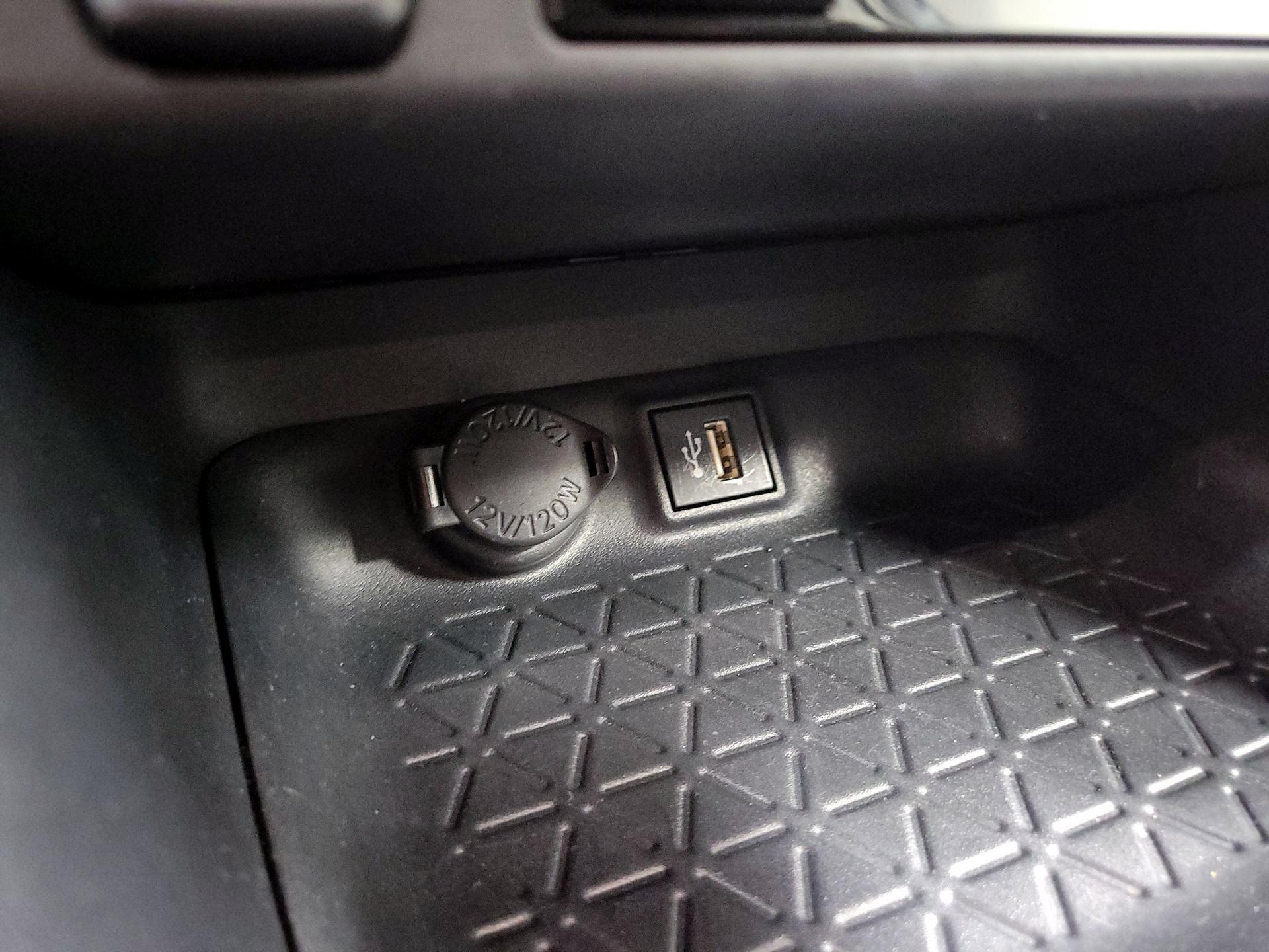 Thumbnail: 2023 Toyota RAV4 - 16