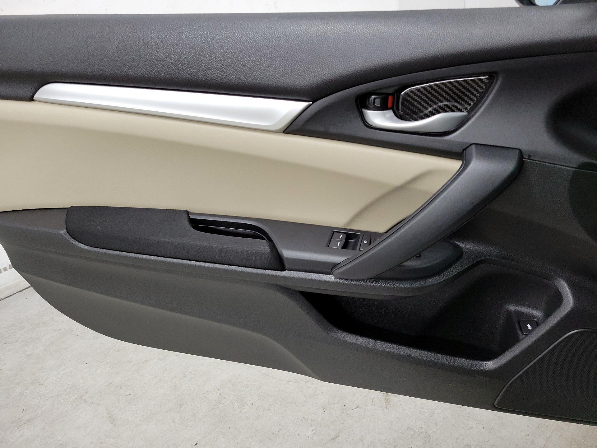 Thumbnail: 2019 Honda Civic - 12