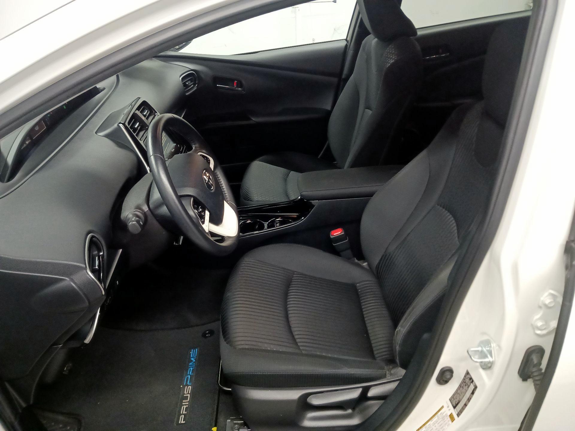 Thumbnail: 2019 Toyota Prius Prime - 11