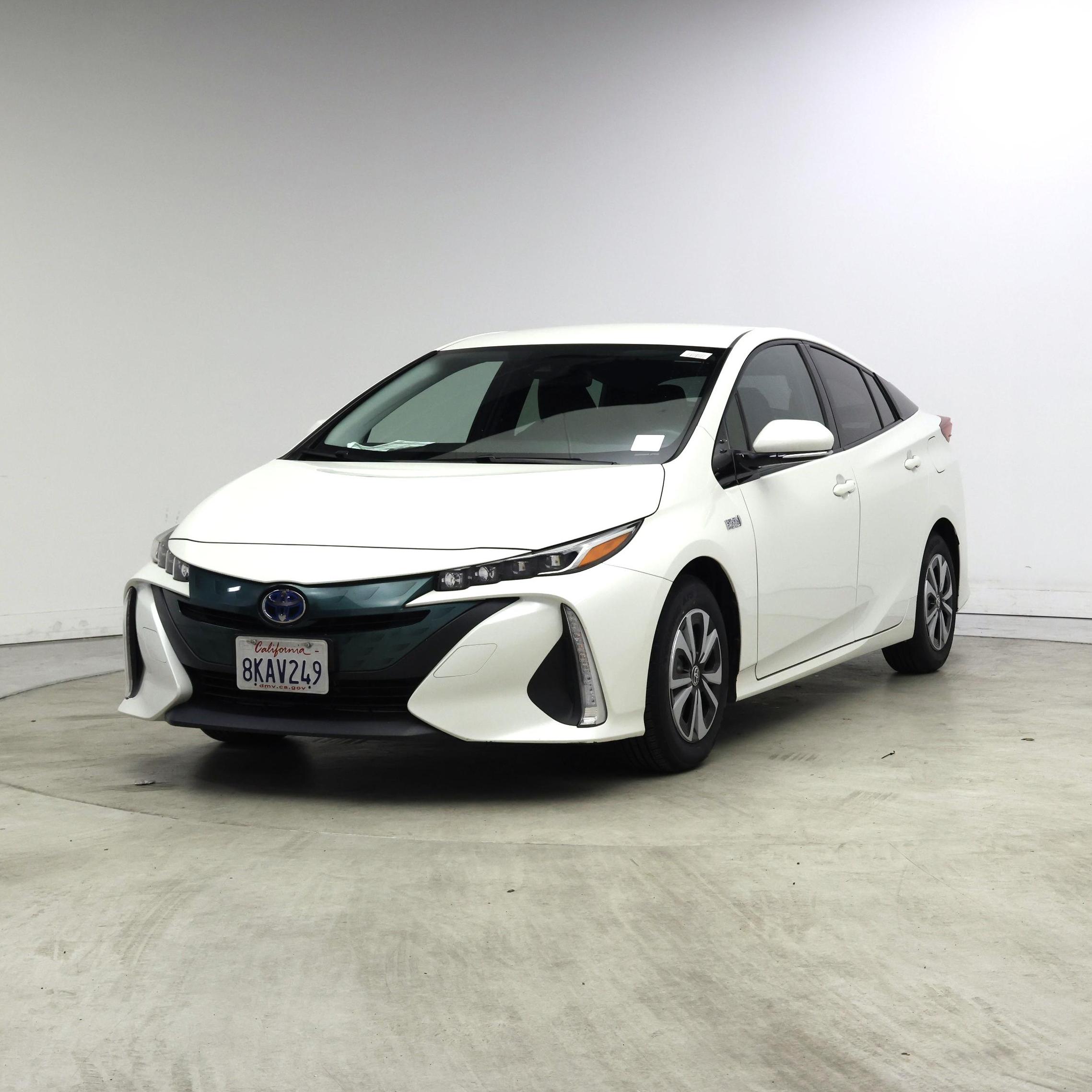 Thumbnail: 2019 Toyota Prius Prime - 4