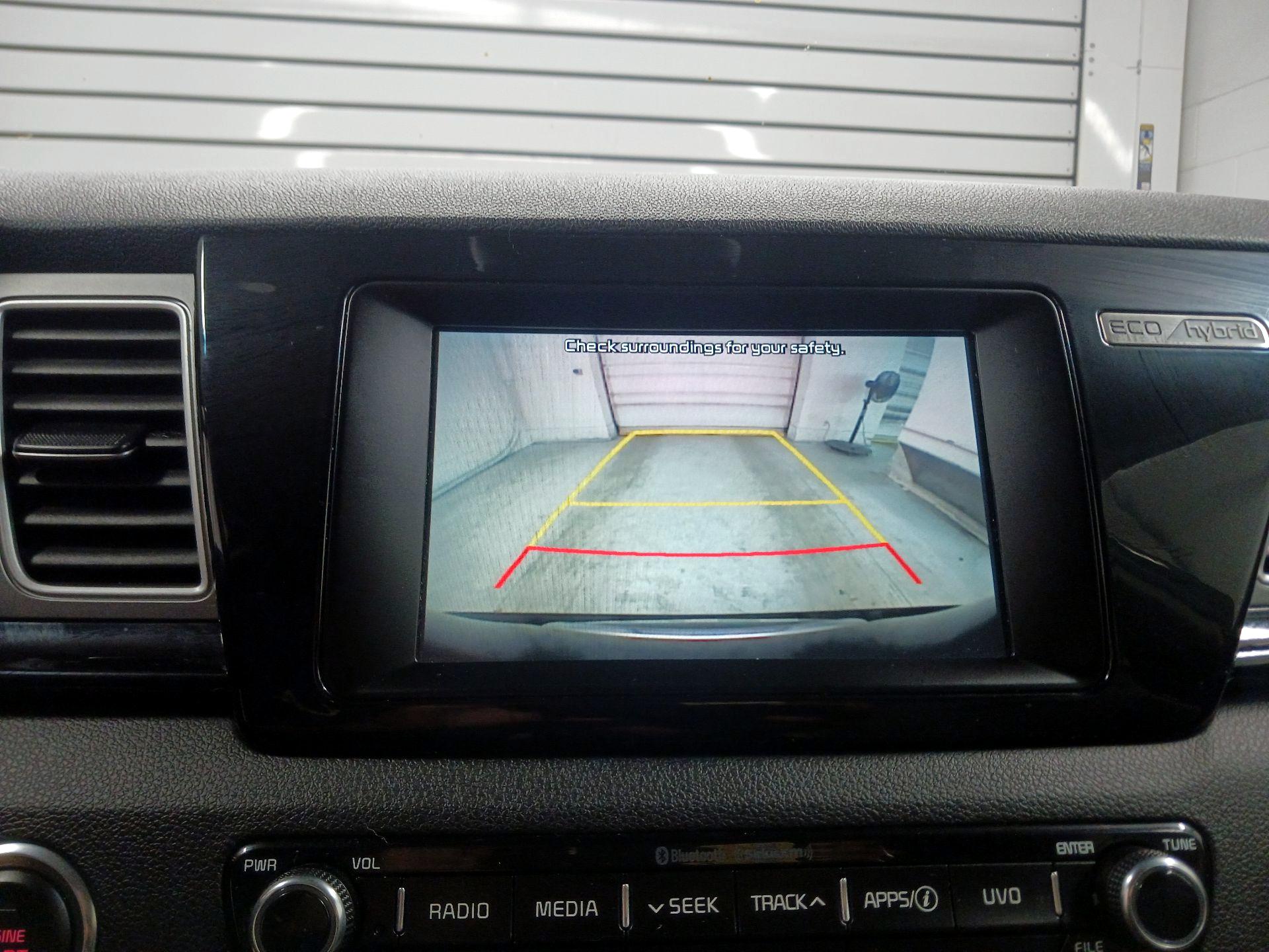 Thumbnail: 2017 Kia Niro - 14