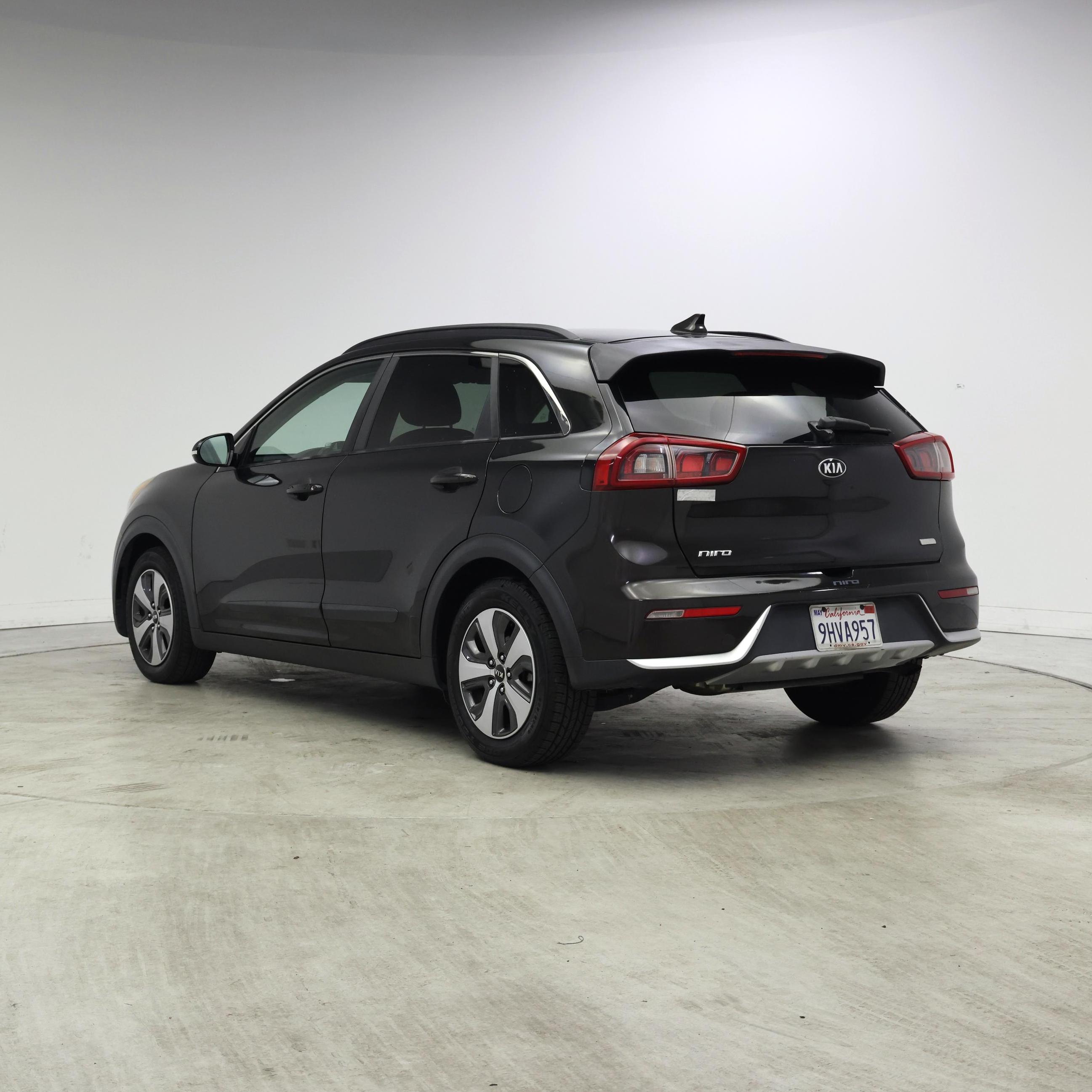 Thumbnail: 2017 Kia Niro - 2