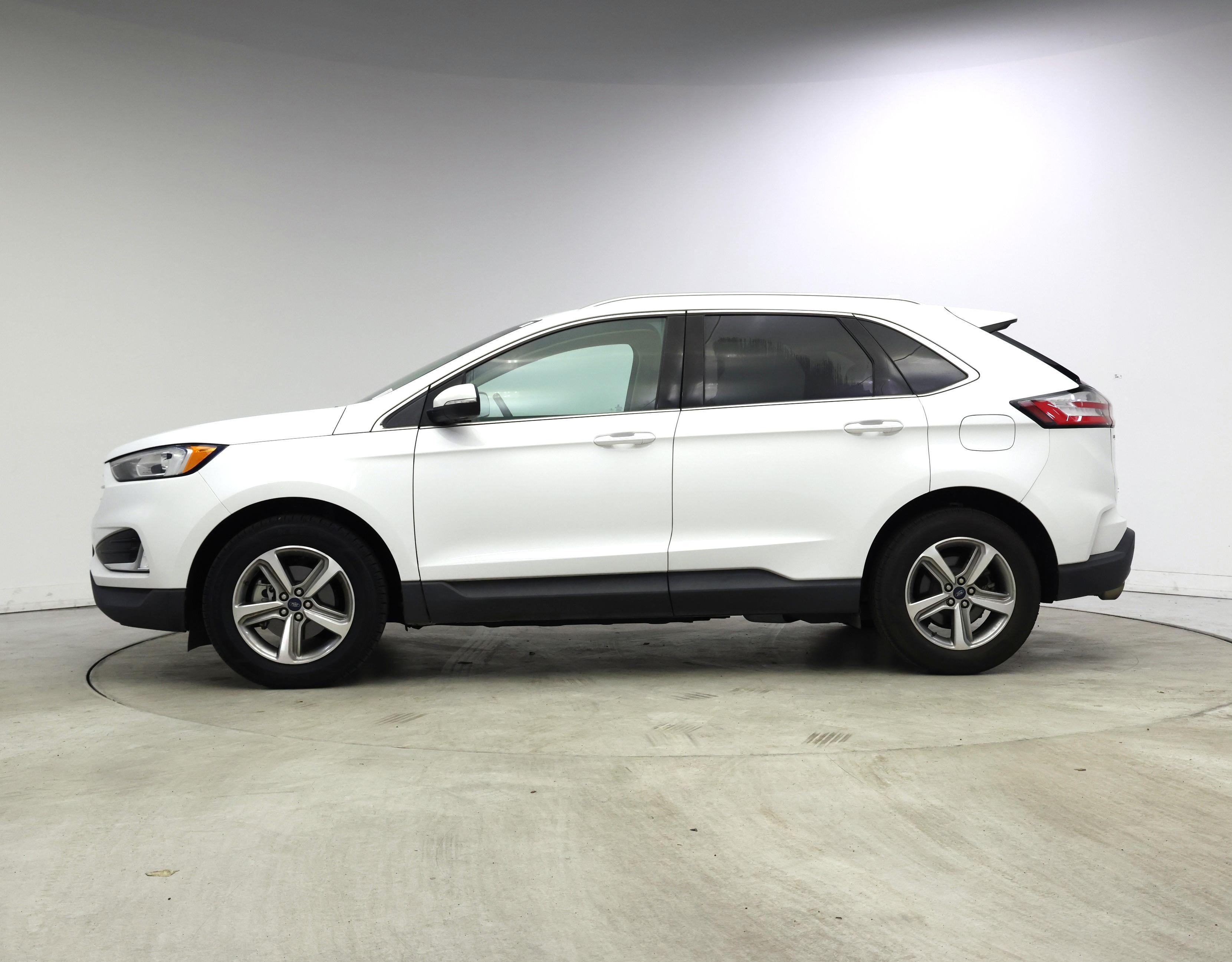 Thumbnail: 2019 Ford Edge - 3
