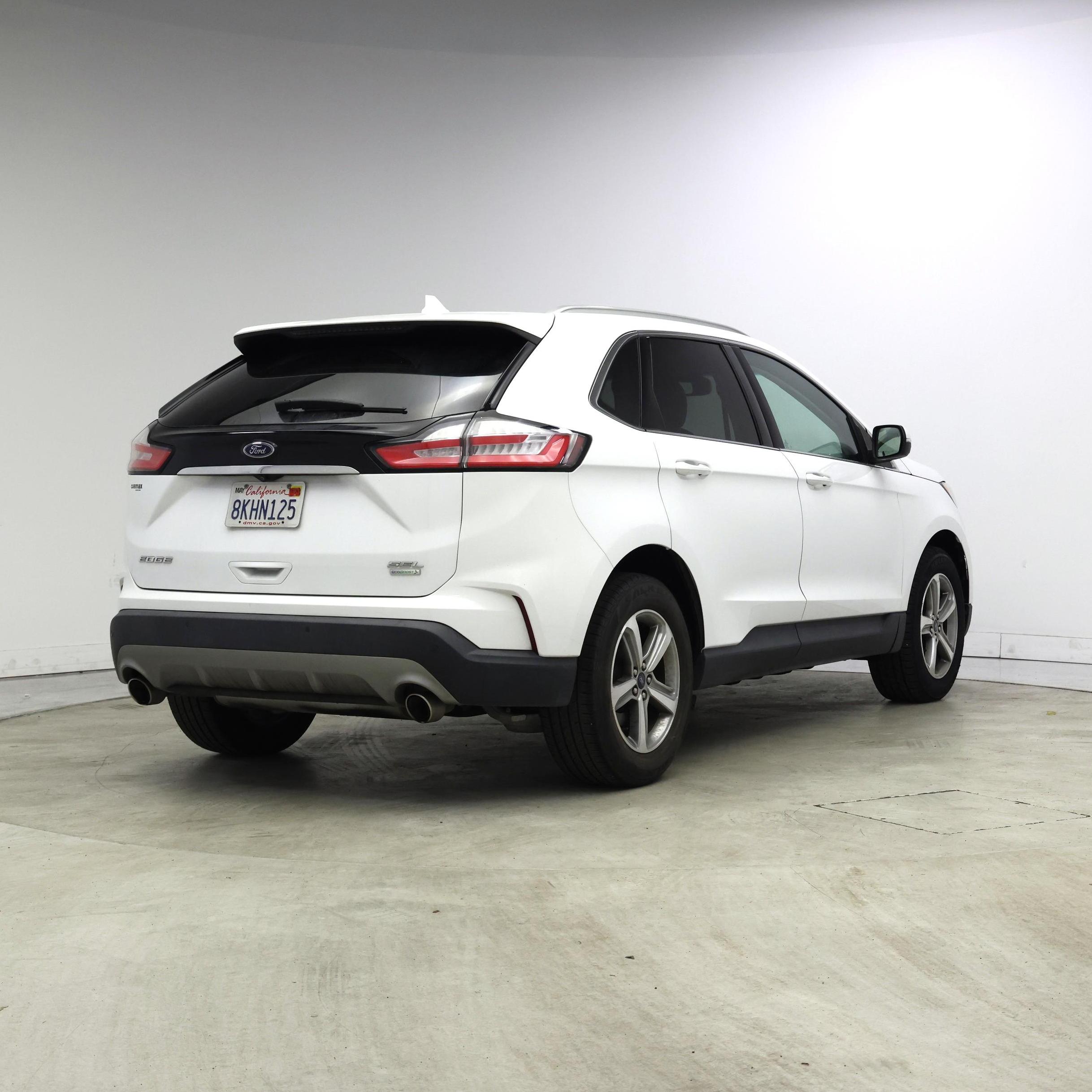 Thumbnail: 2019 Ford Edge - 8