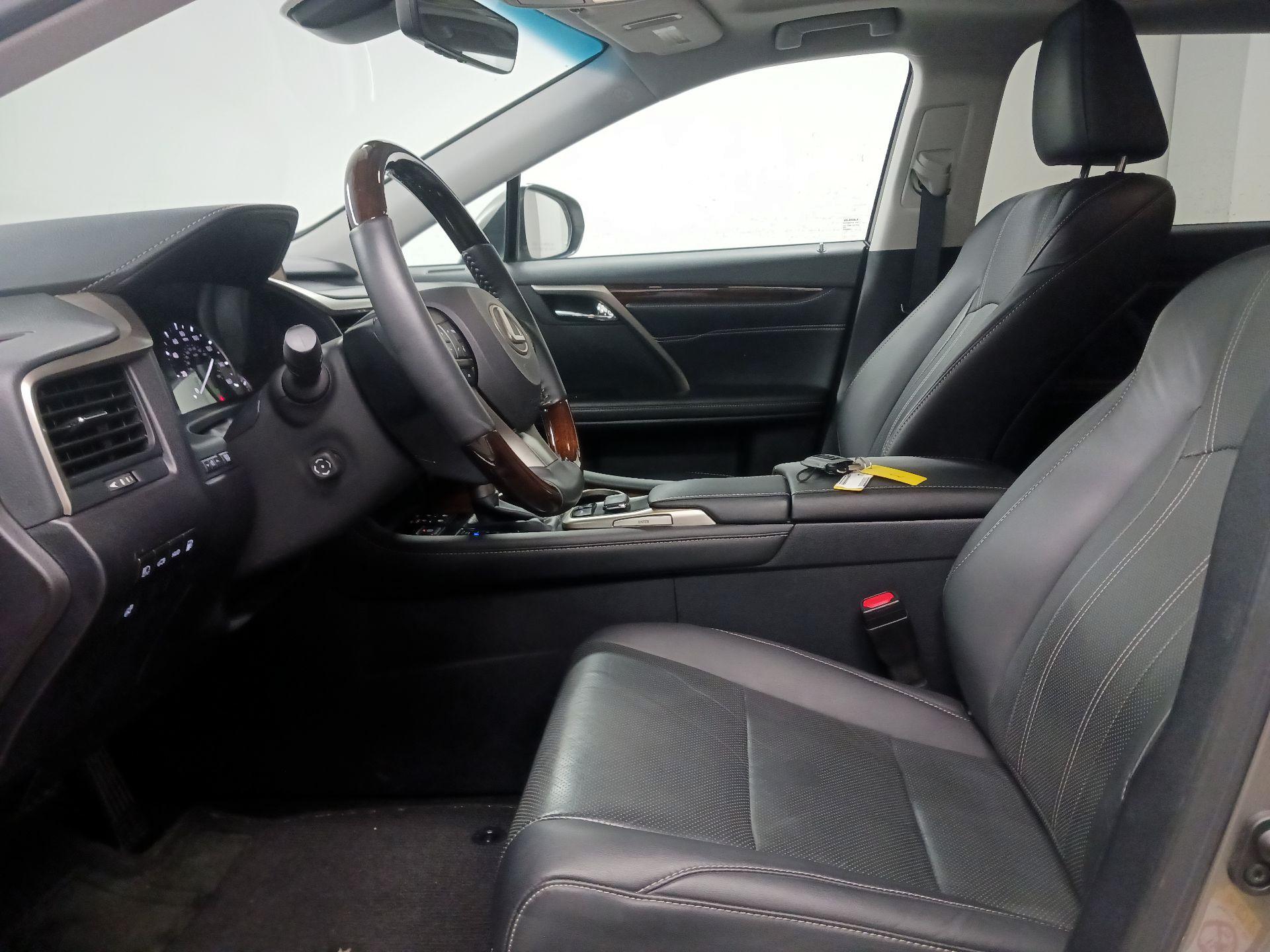 Thumbnail: 2018 Lexus RX - 11