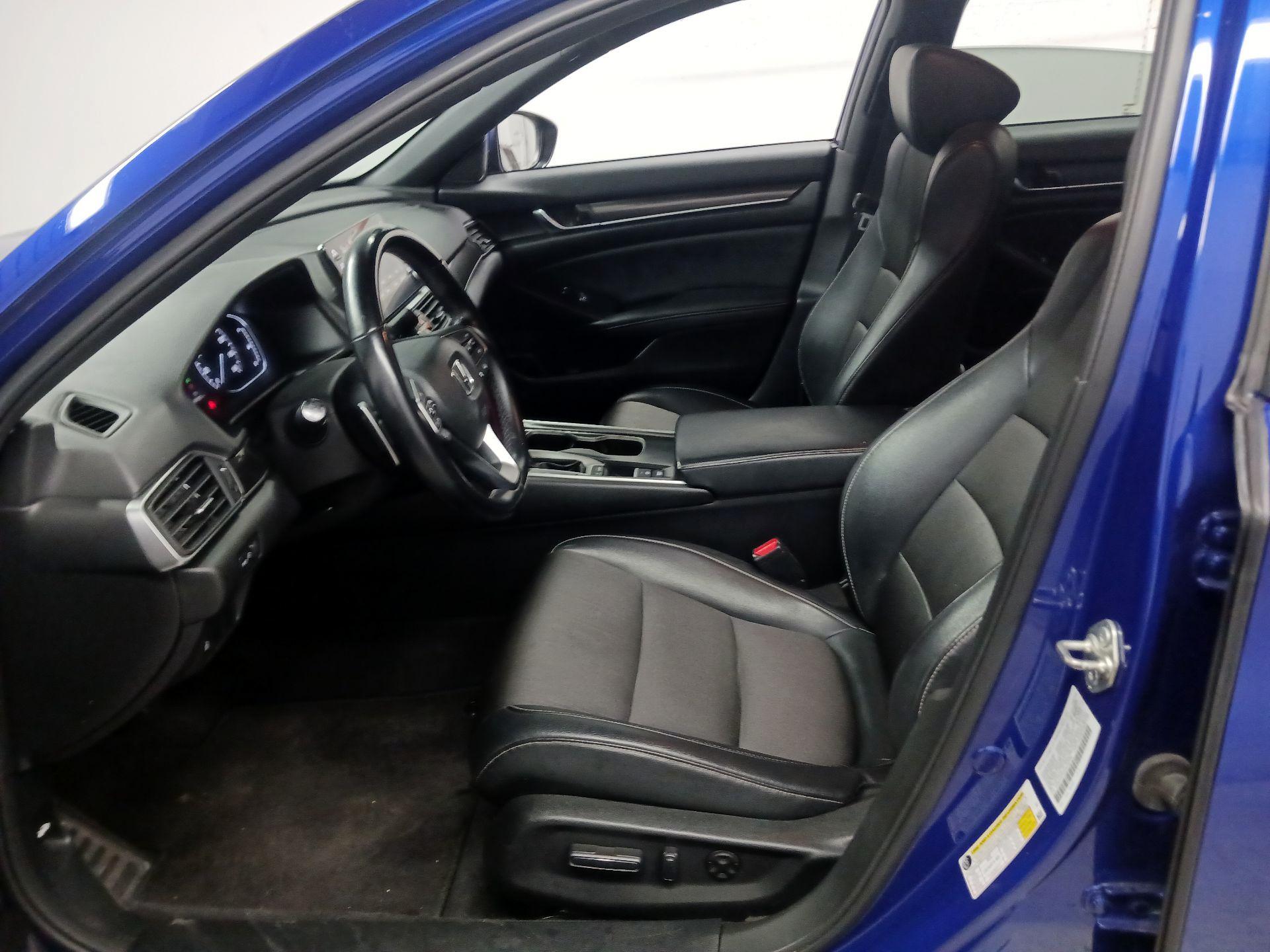 Thumbnail: 2018 Honda Accord - 11