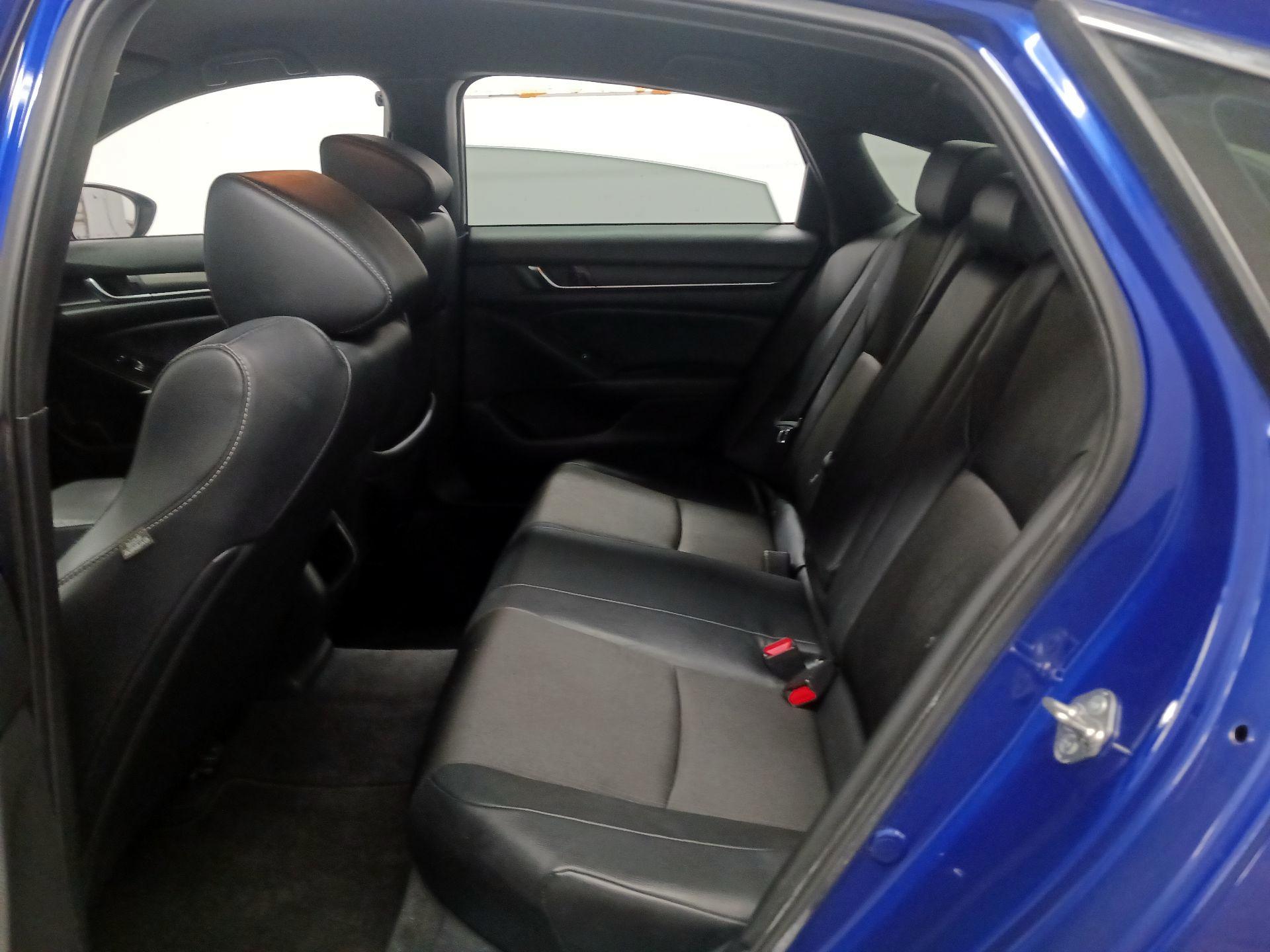 Thumbnail: 2018 Honda Accord - 17