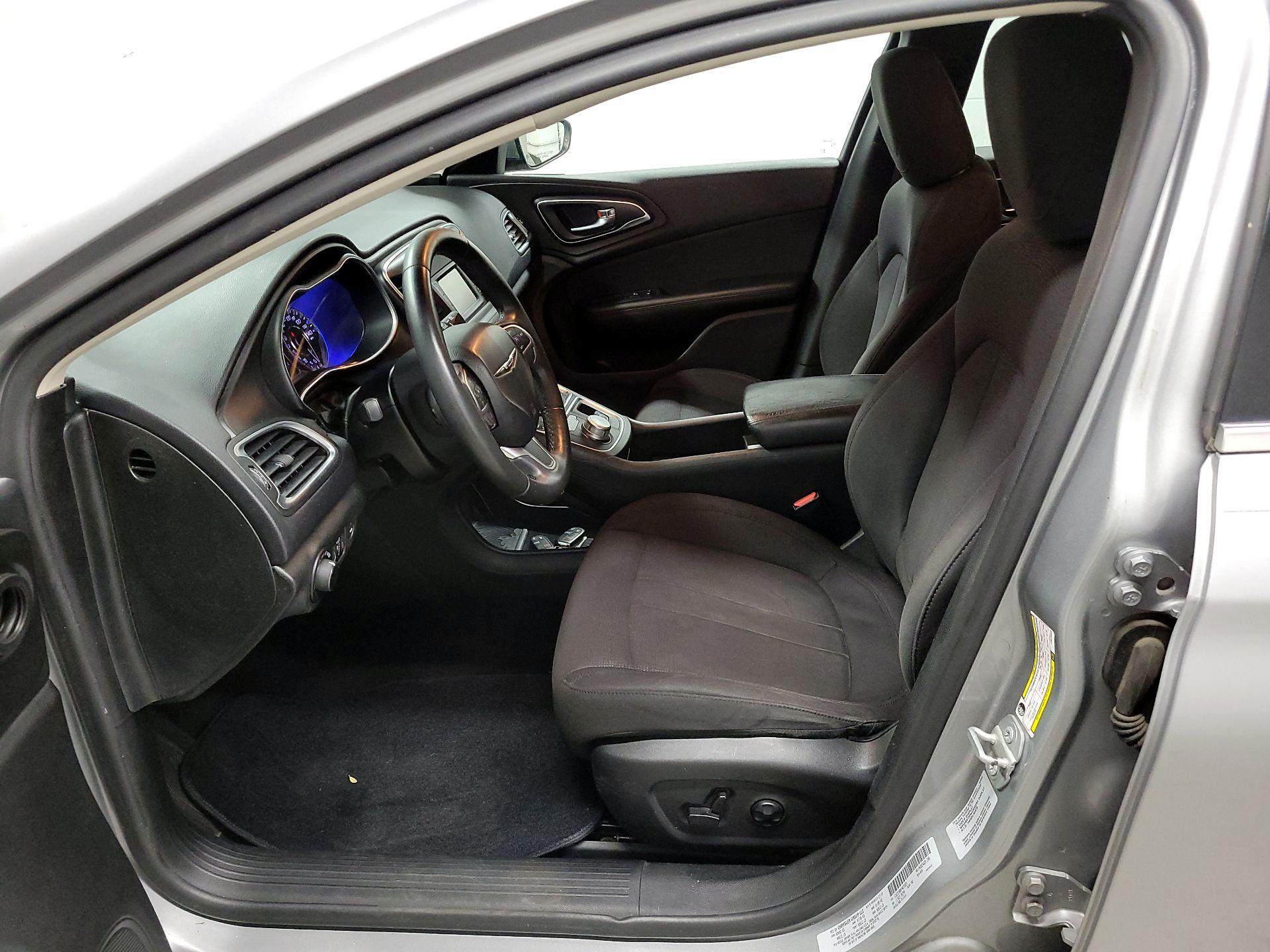 Thumbnail: 2015 Chrysler 200 - 11