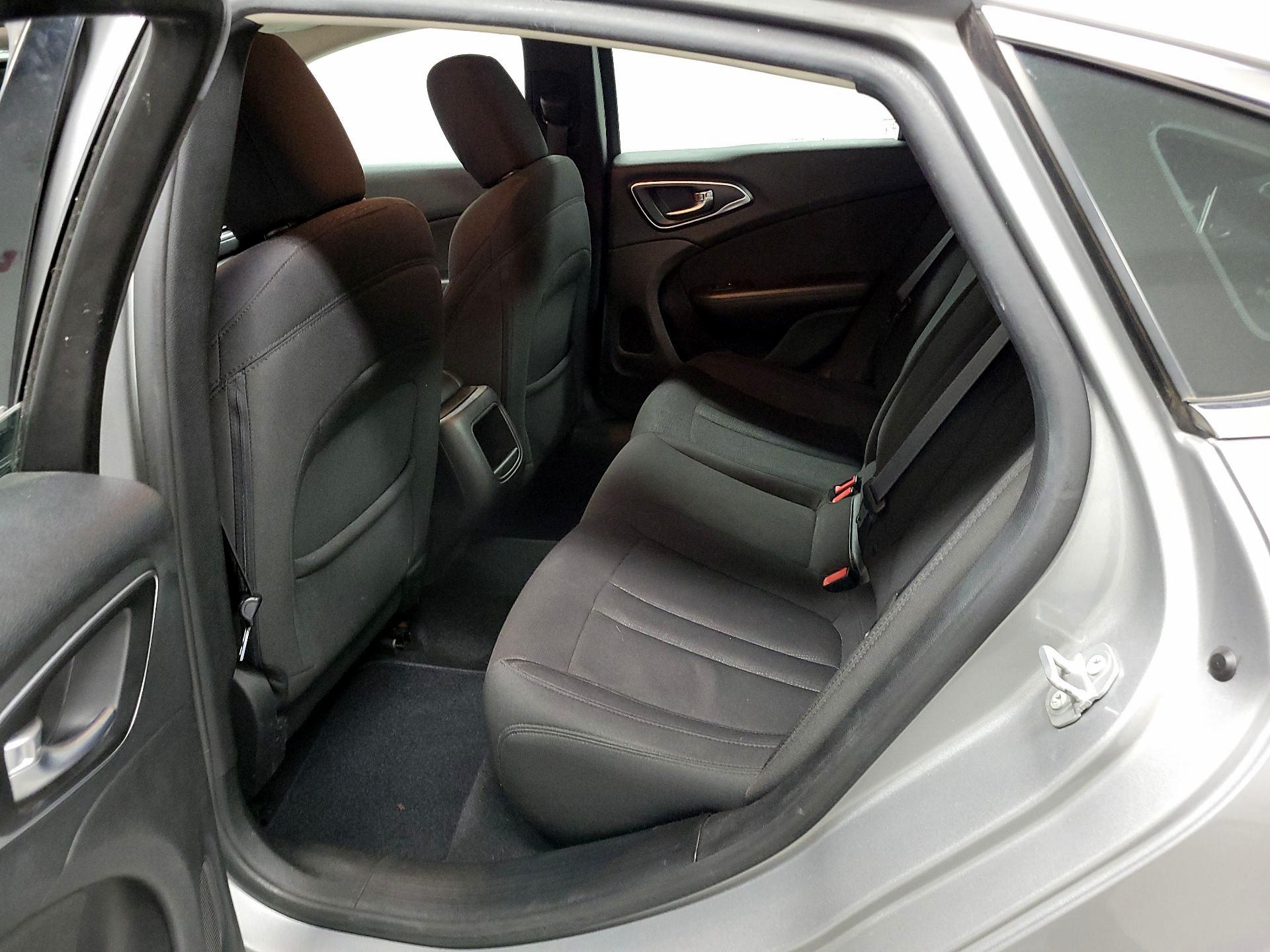 Thumbnail: 2015 Chrysler 200 - 19