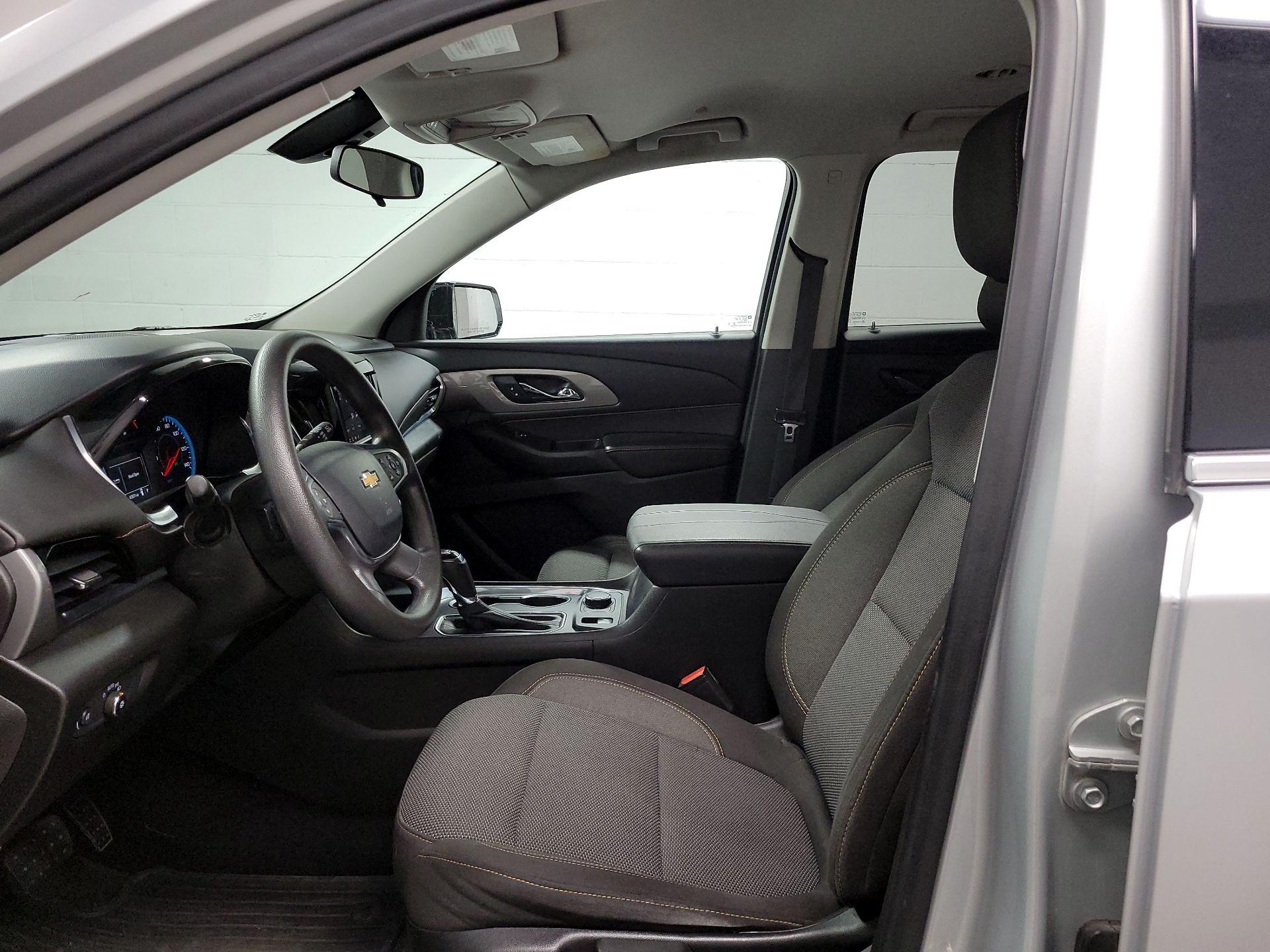 Thumbnail: 2020 Chevrolet Traverse - 11