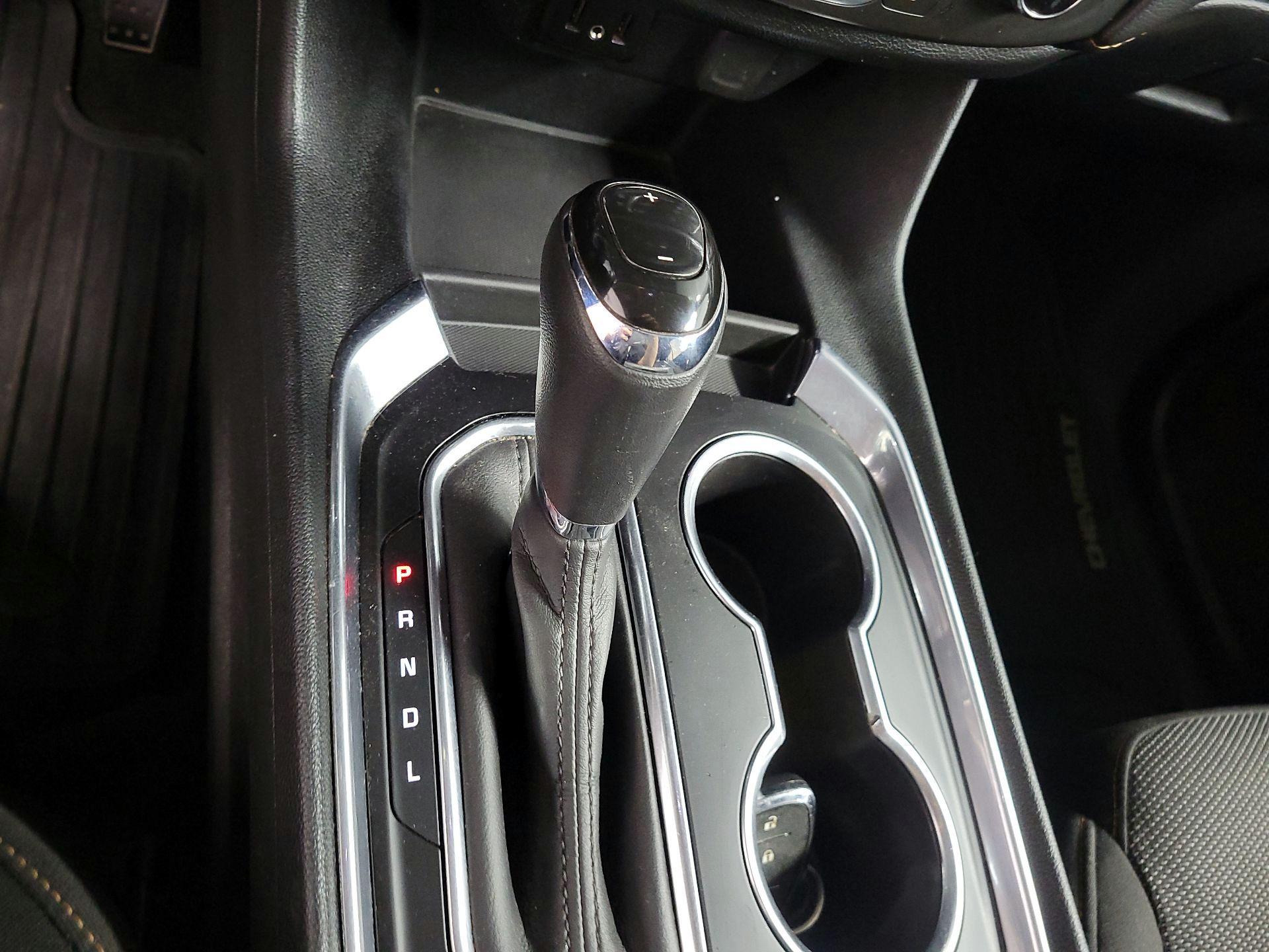 Thumbnail: 2020 Chevrolet Traverse - 16